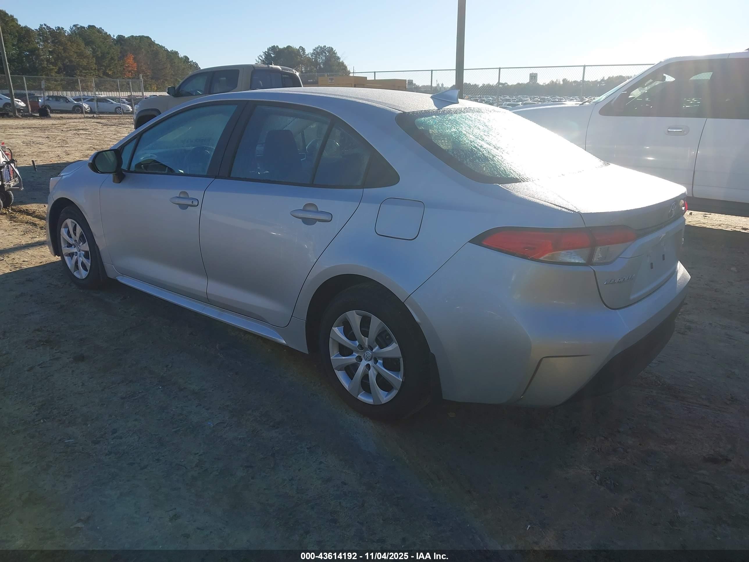 TOYOTA COROLLA image 3