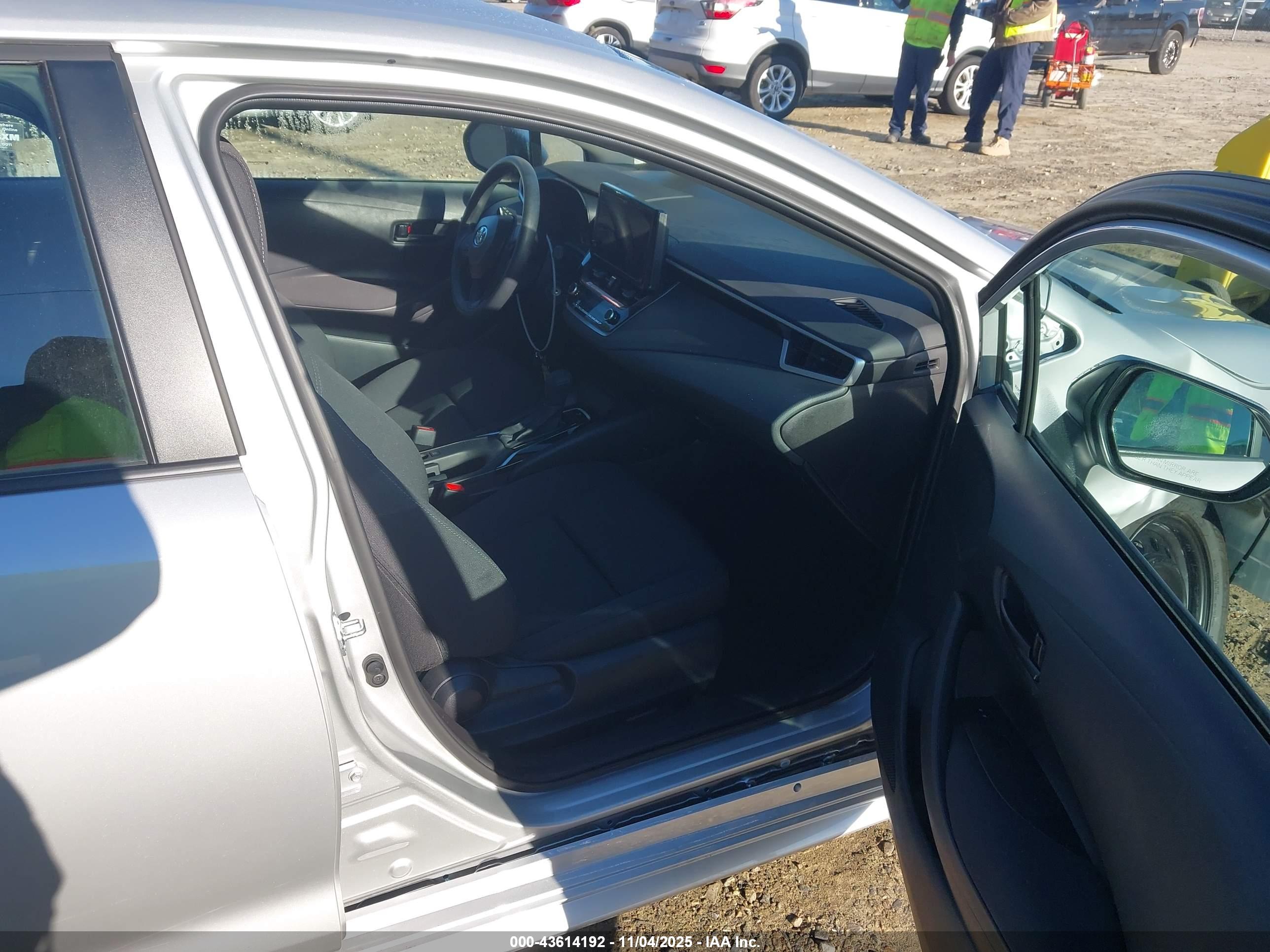 TOYOTA COROLLA image 5