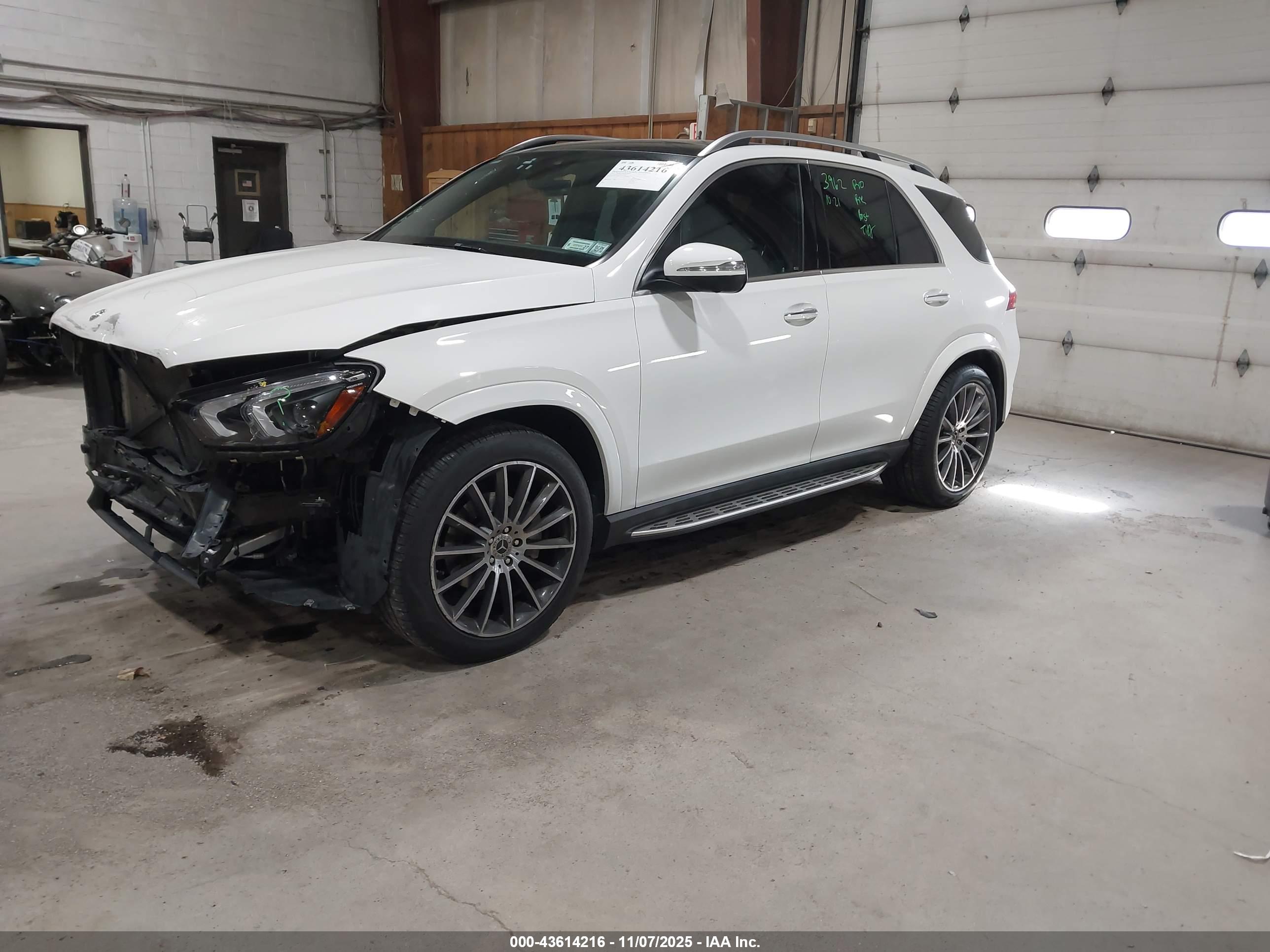 MERCEDES-BENZ GLE image 2