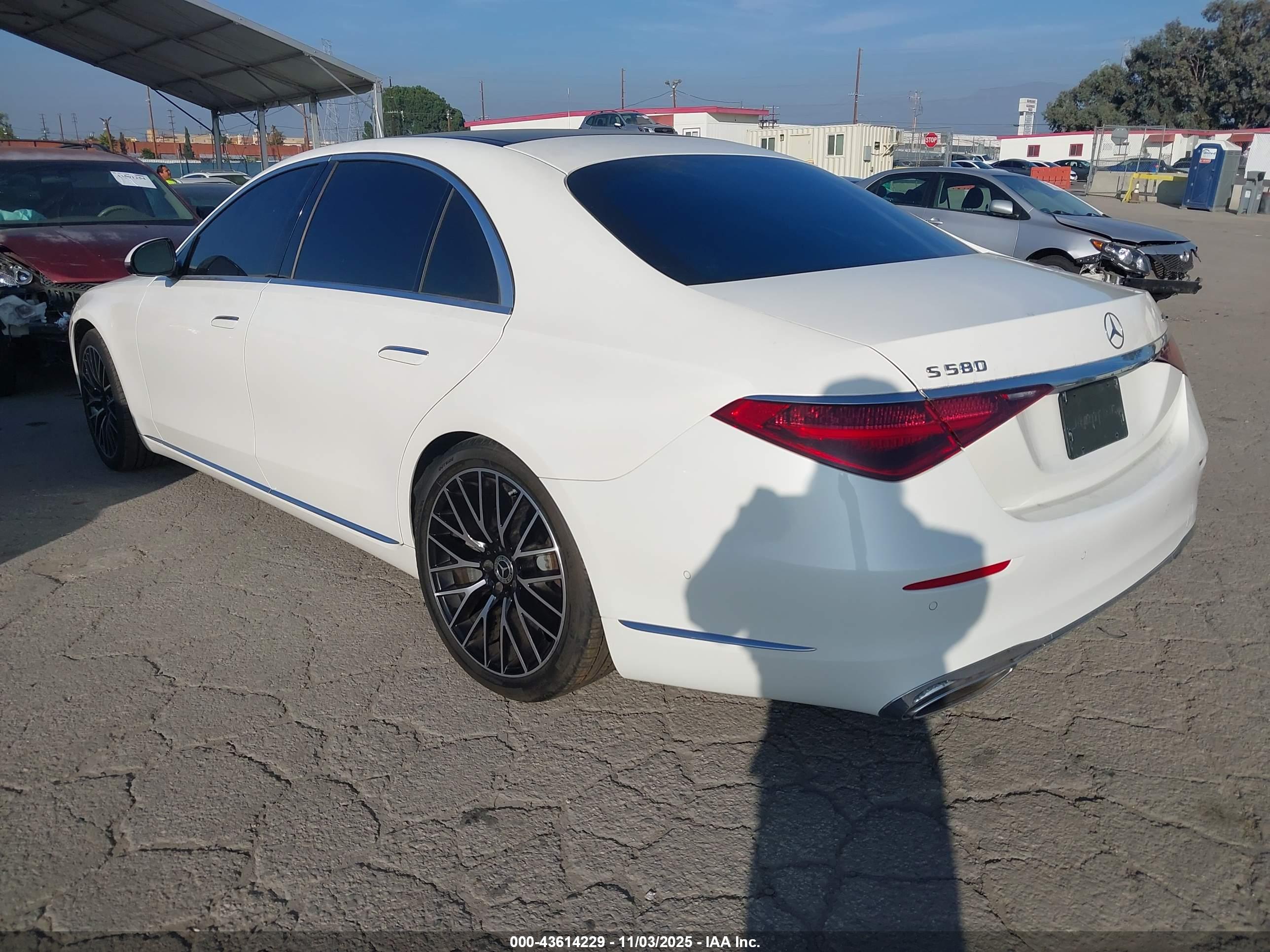 MERCEDES-BENZ S image 3