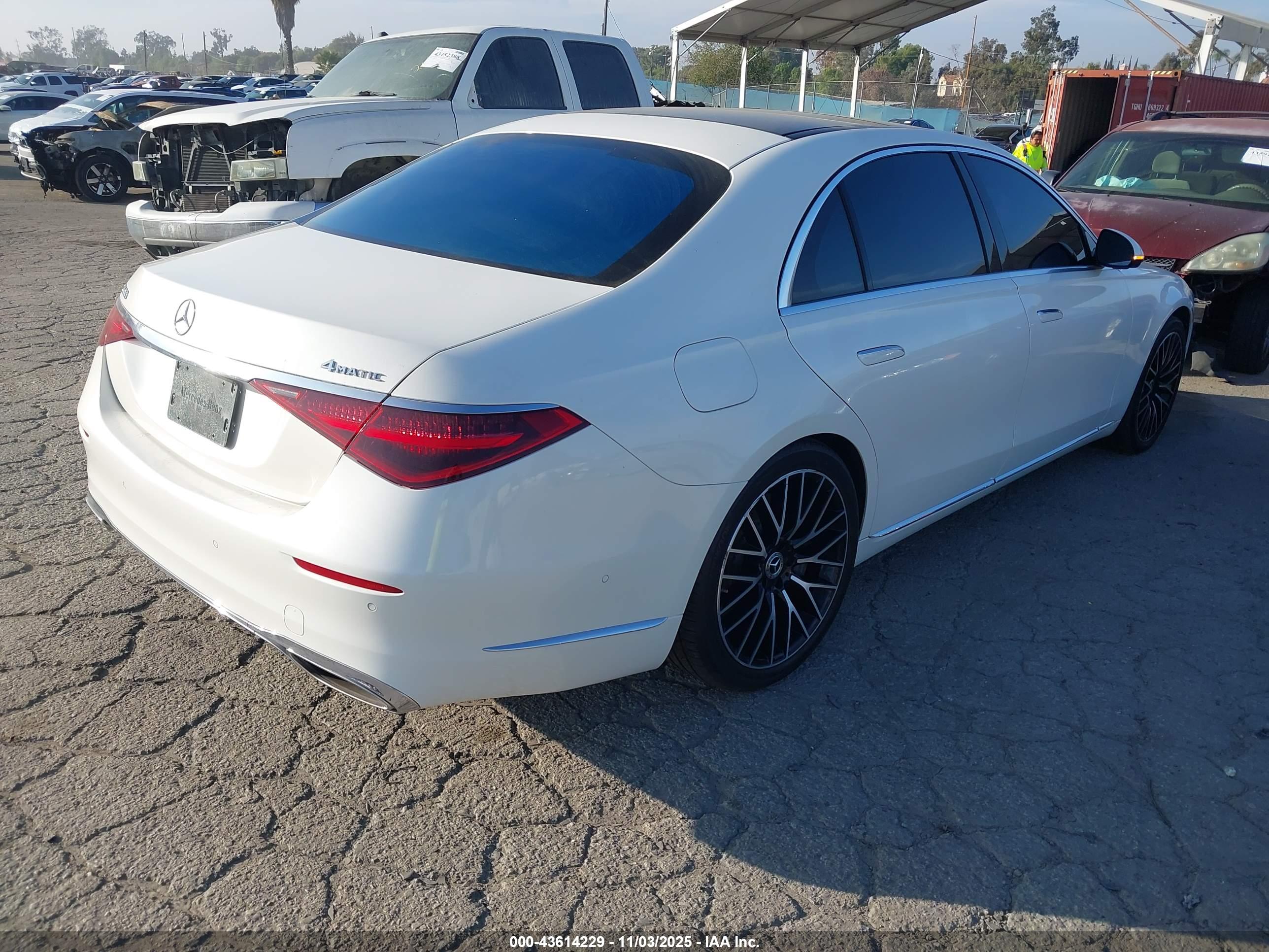 MERCEDES-BENZ S image 4