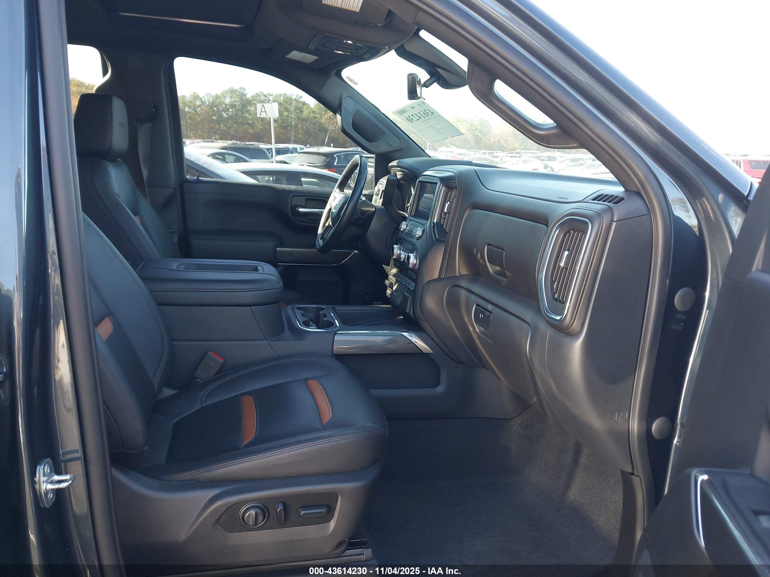 GMC SIERRA image 5