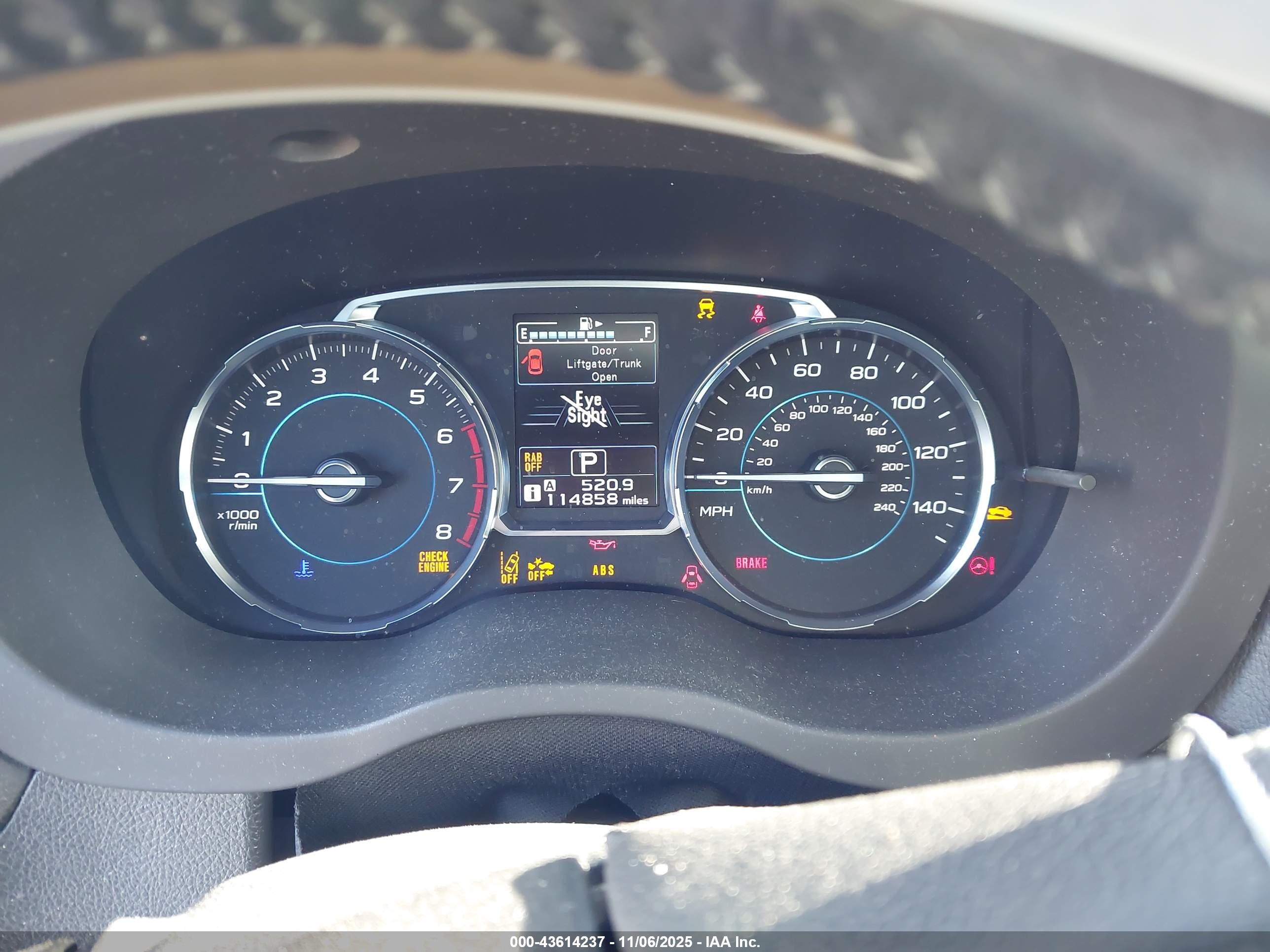SUBARU FORESTER image 7
