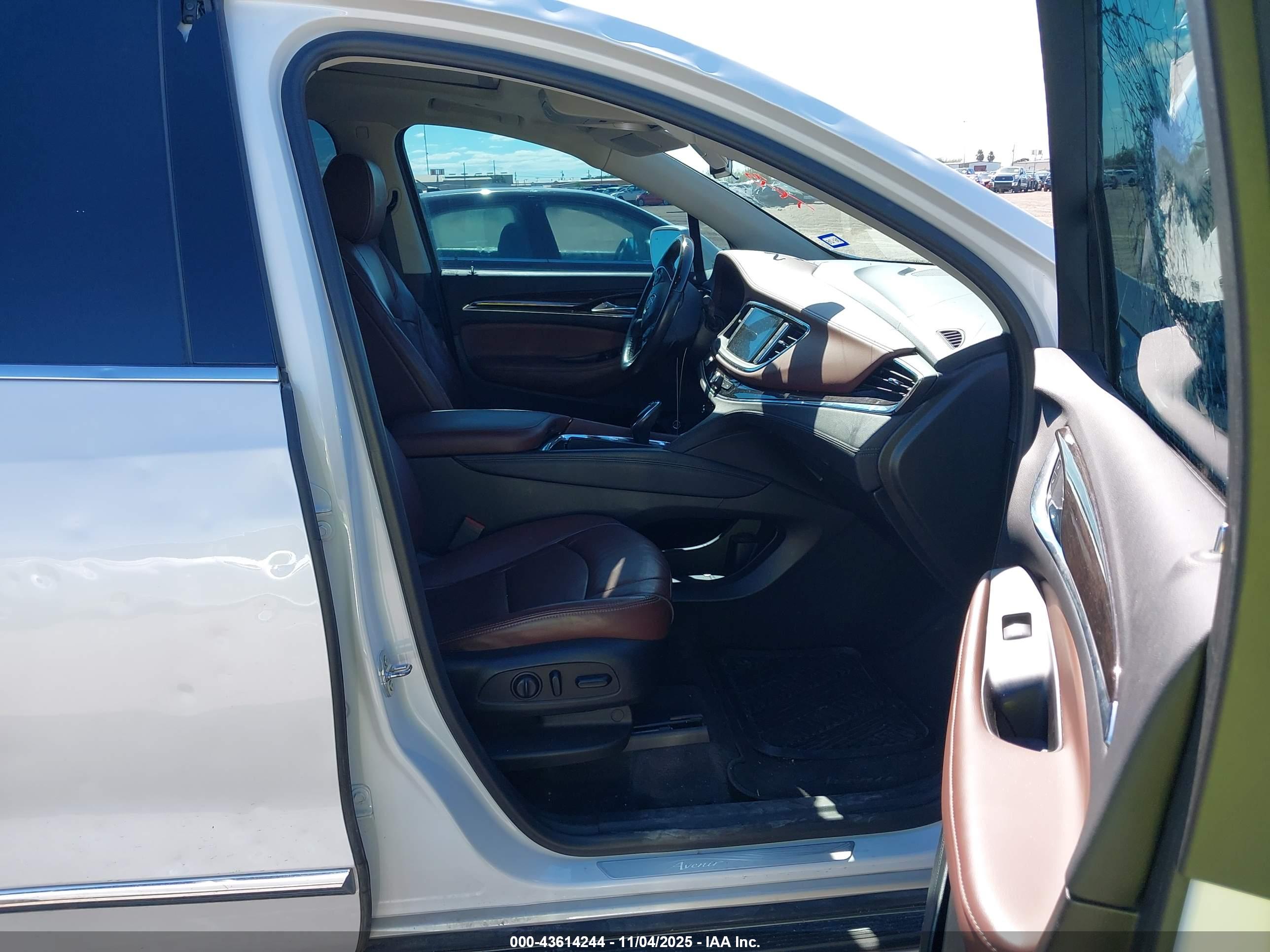 BUICK ENCLAVE image 5