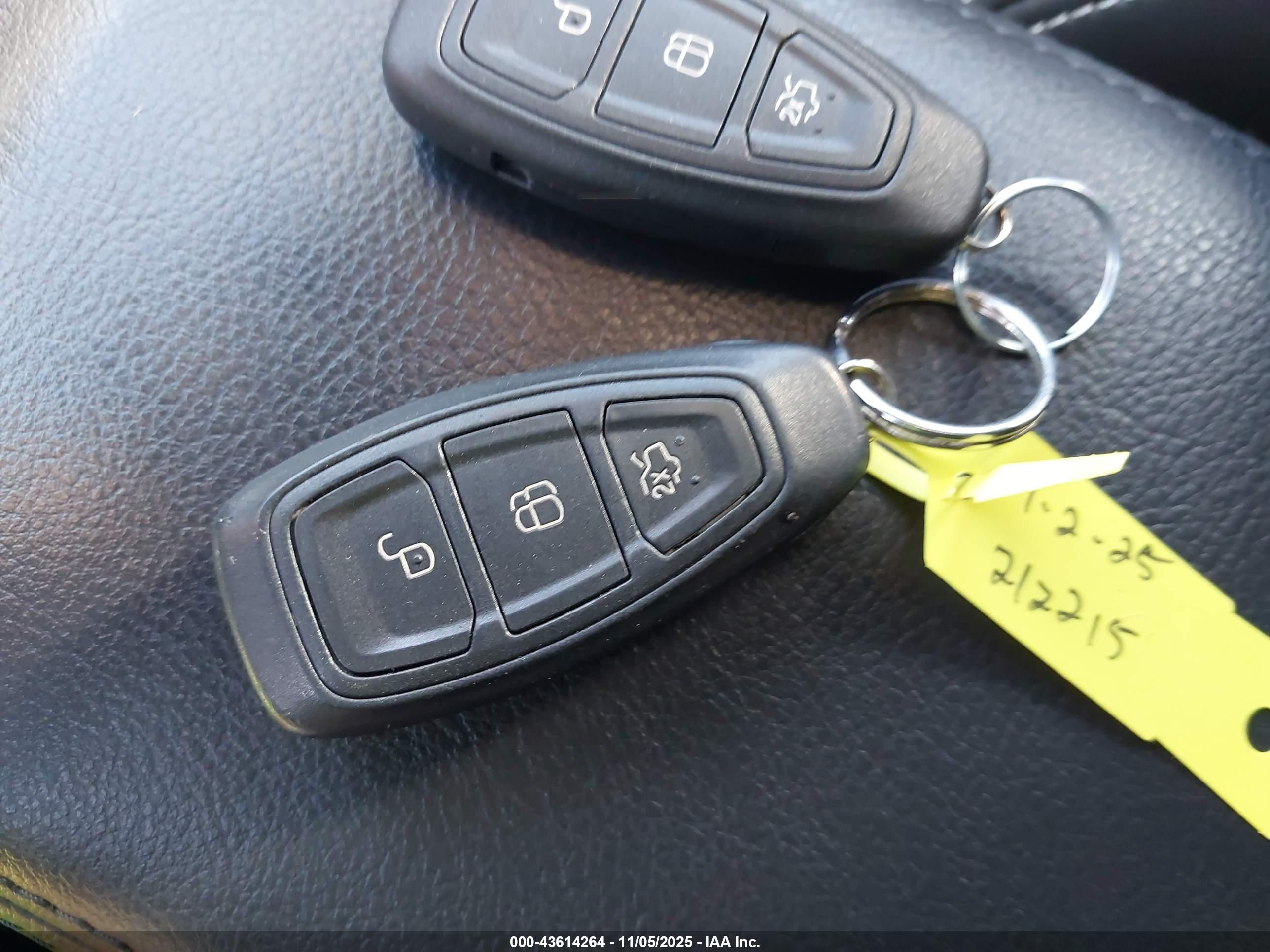 FORD FOCUS image 11