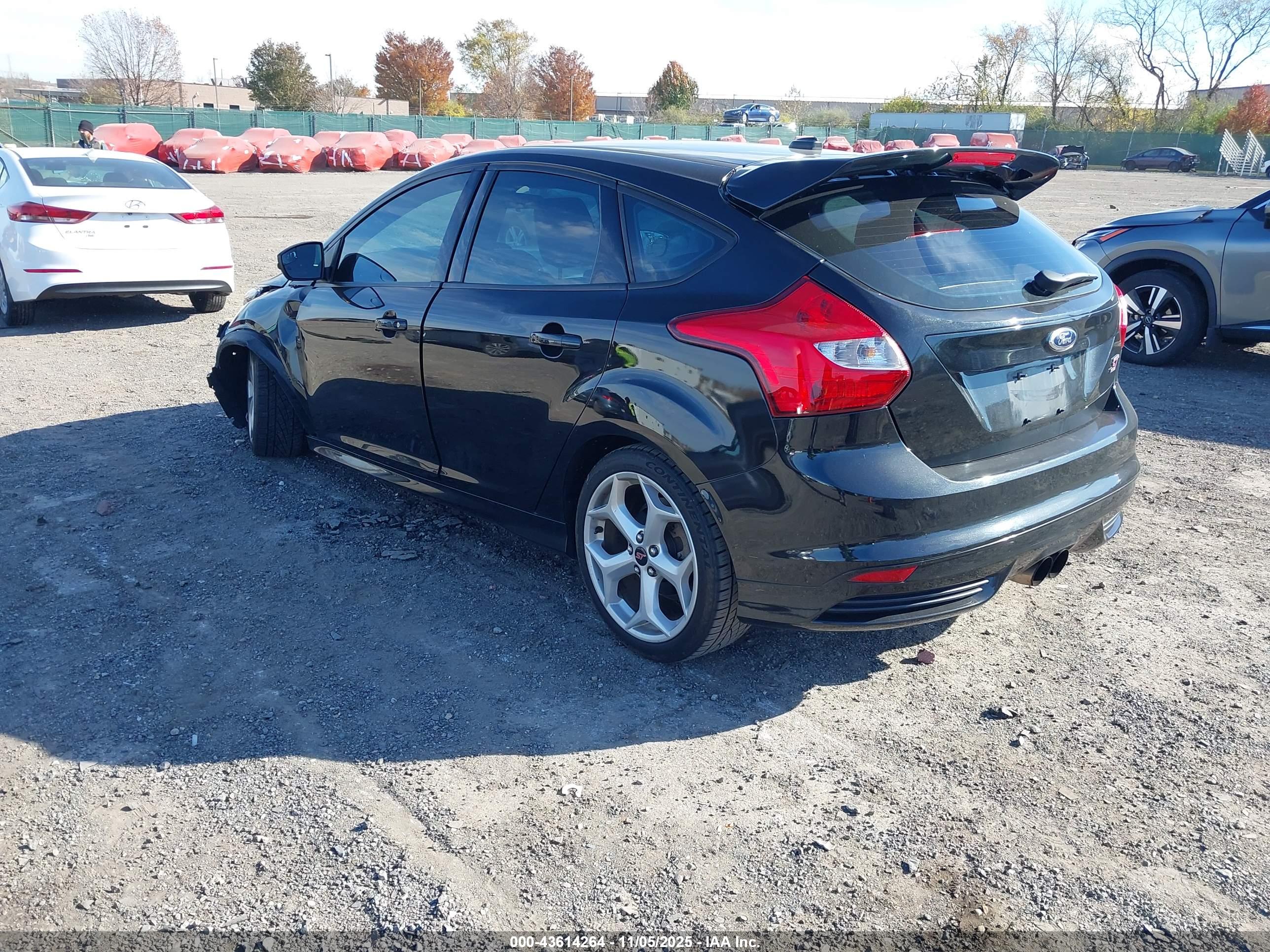 FORD FOCUS image 3