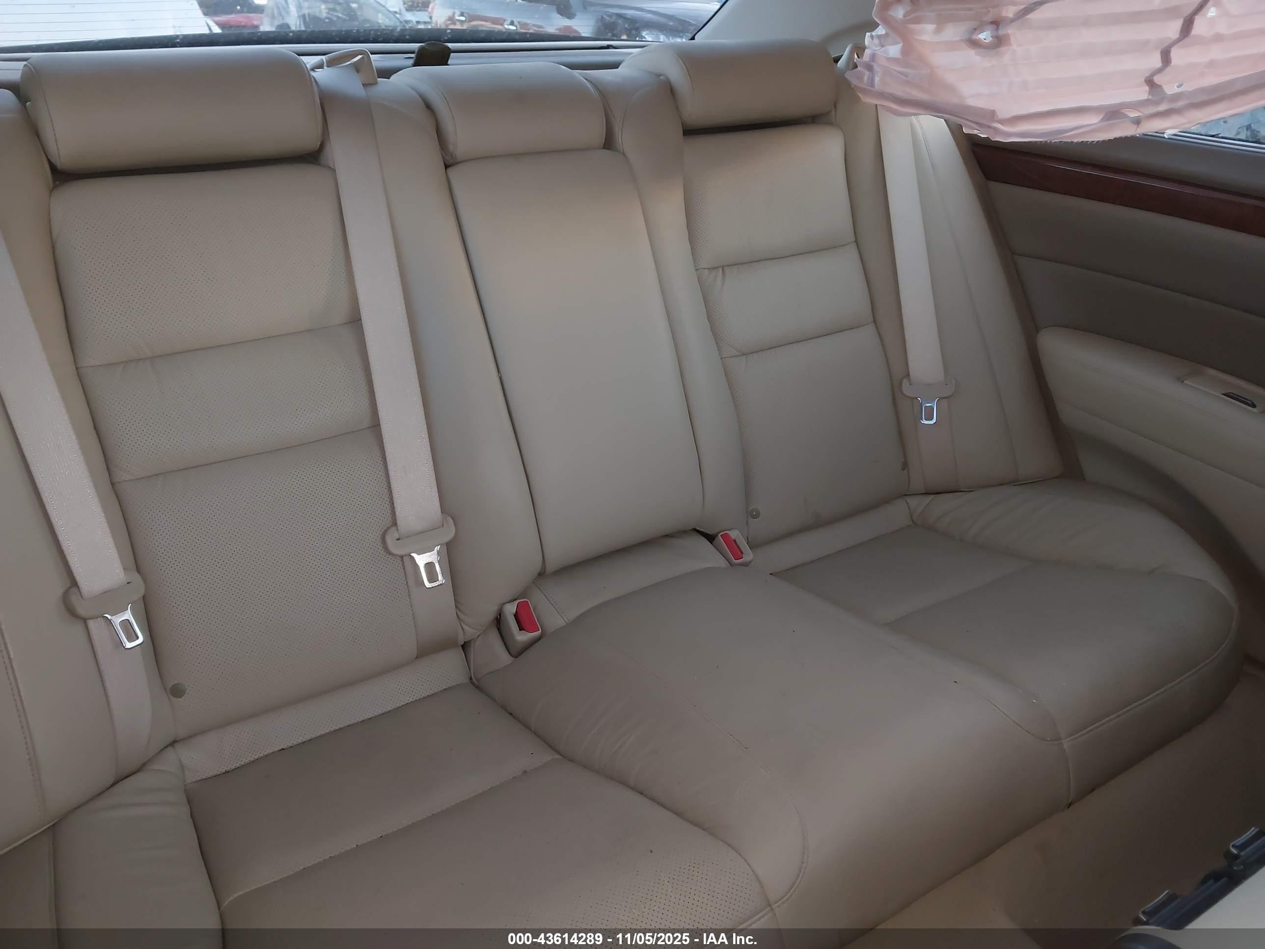 ACURA RL image 8