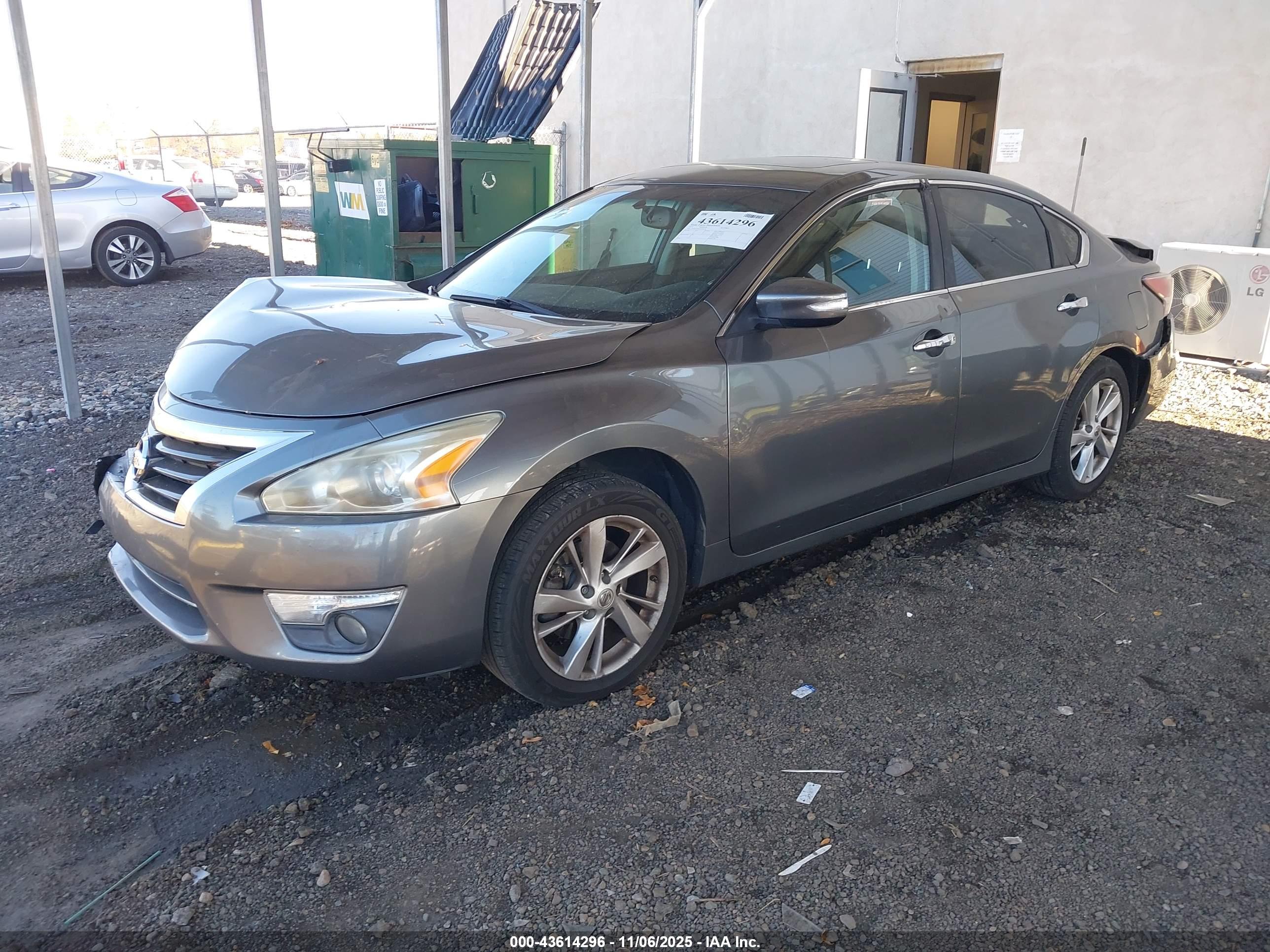NISSAN ALTIMA image 2