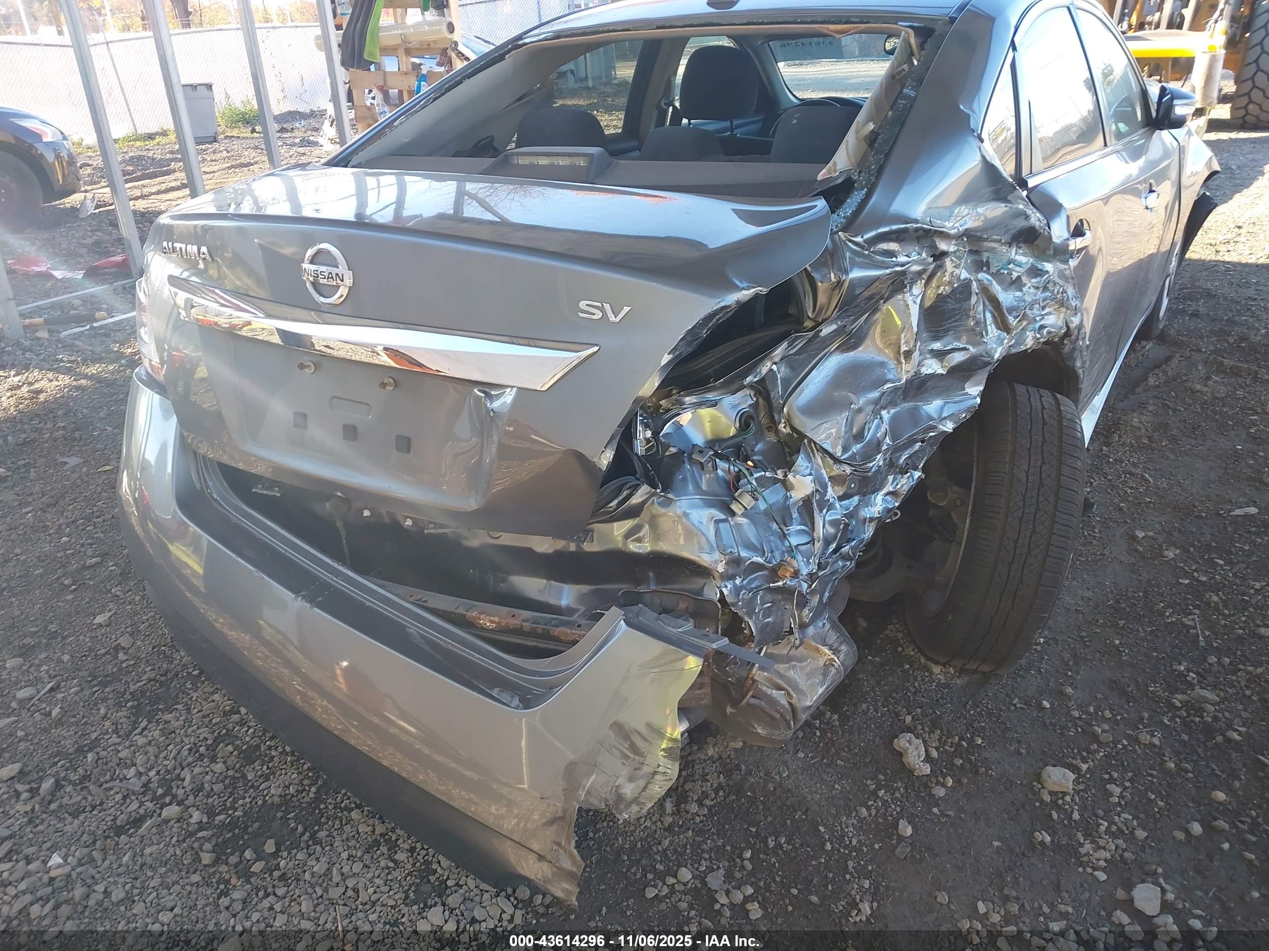 NISSAN ALTIMA image 6