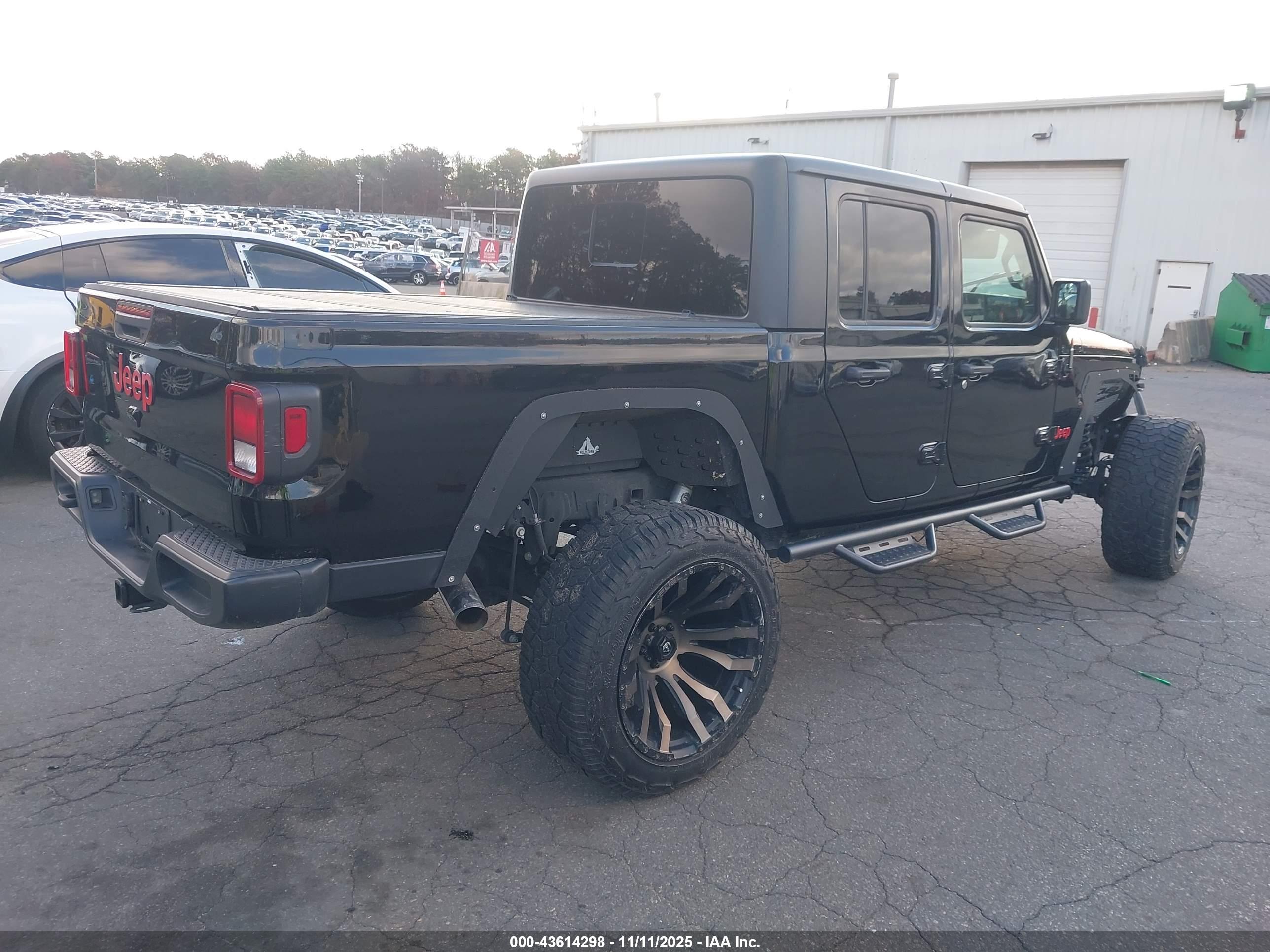 JEEP GLADIATOR image 4