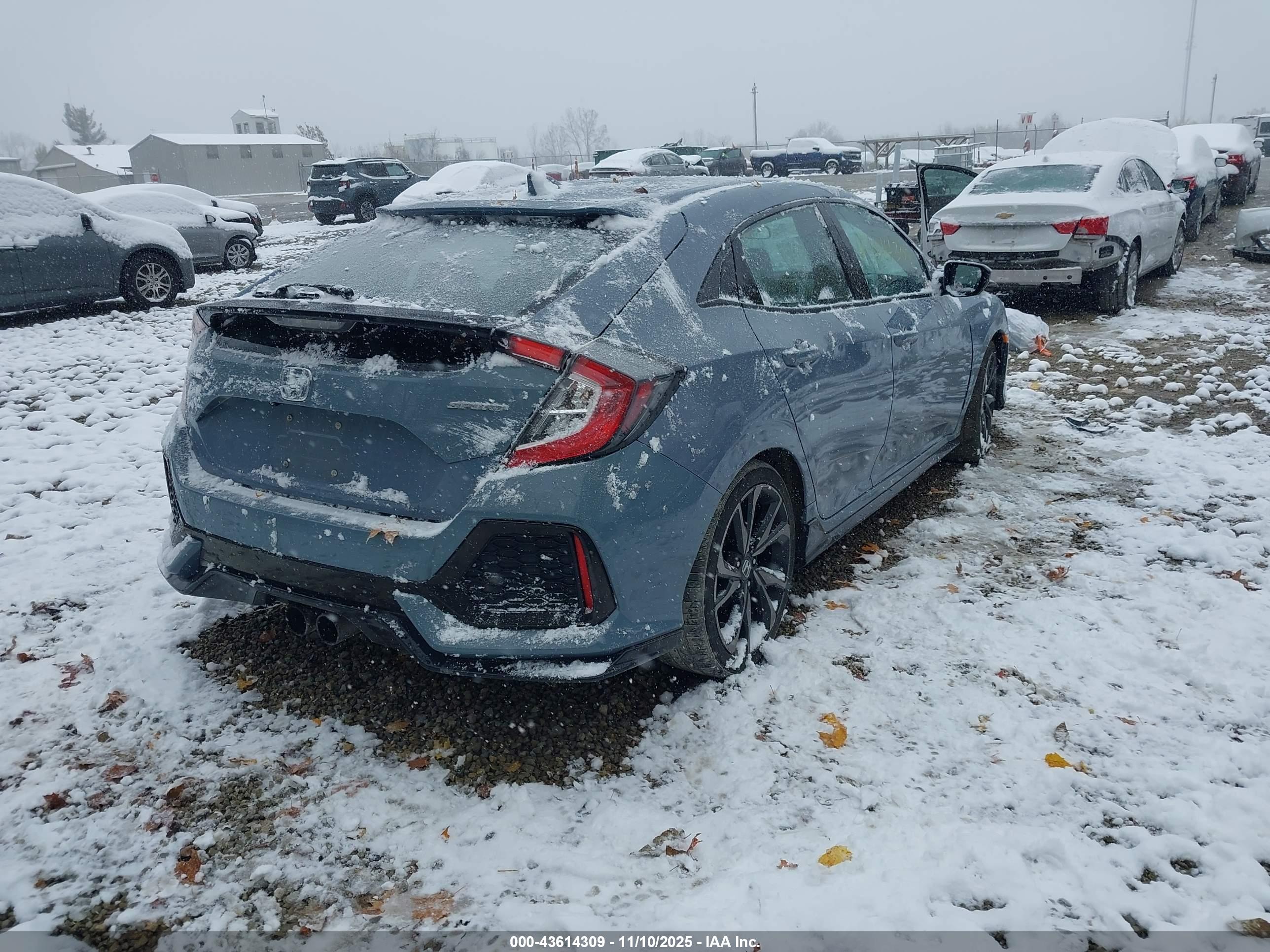 HONDA CIVIC image 4