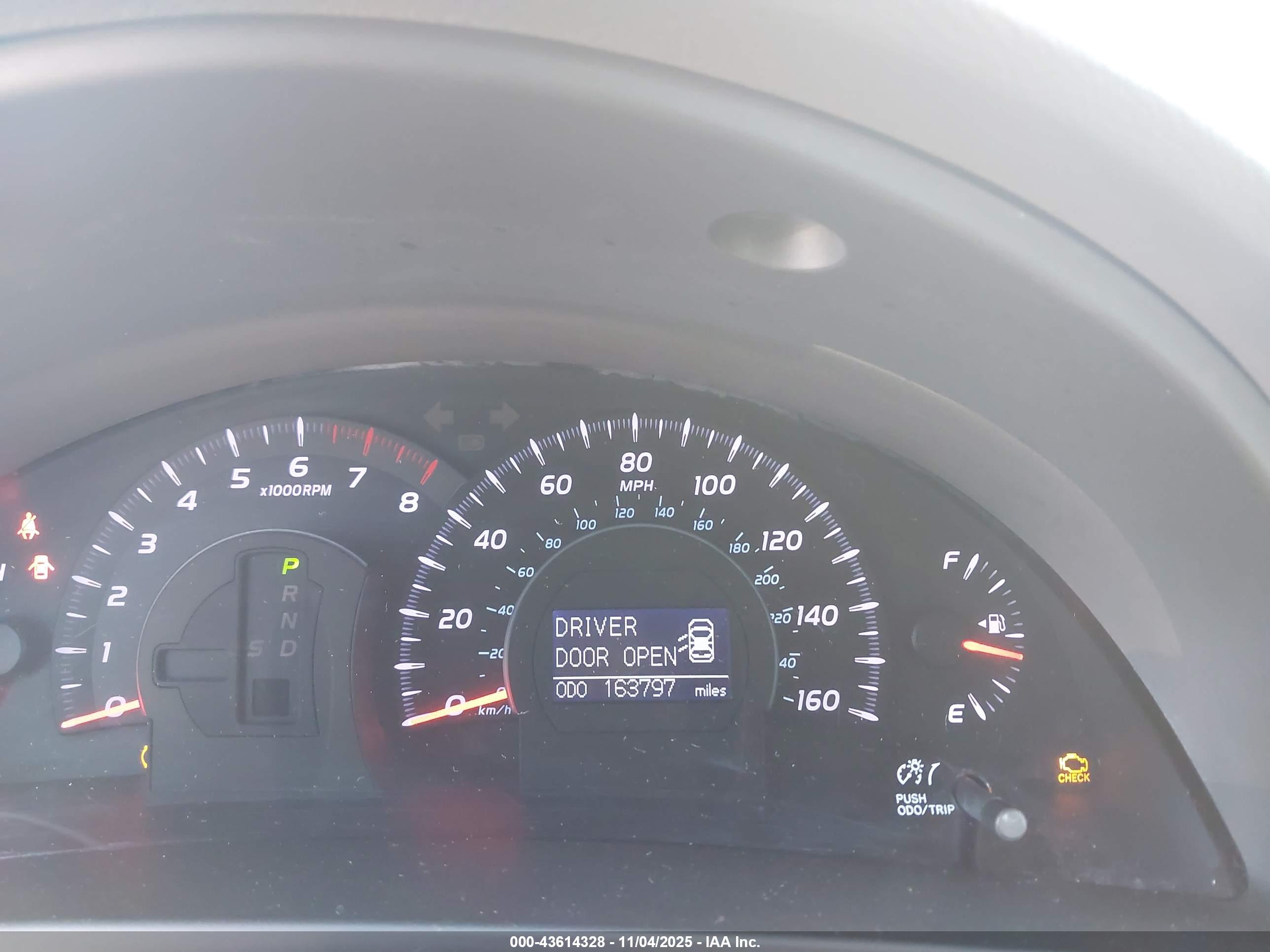 TOYOTA CAMRY image 7