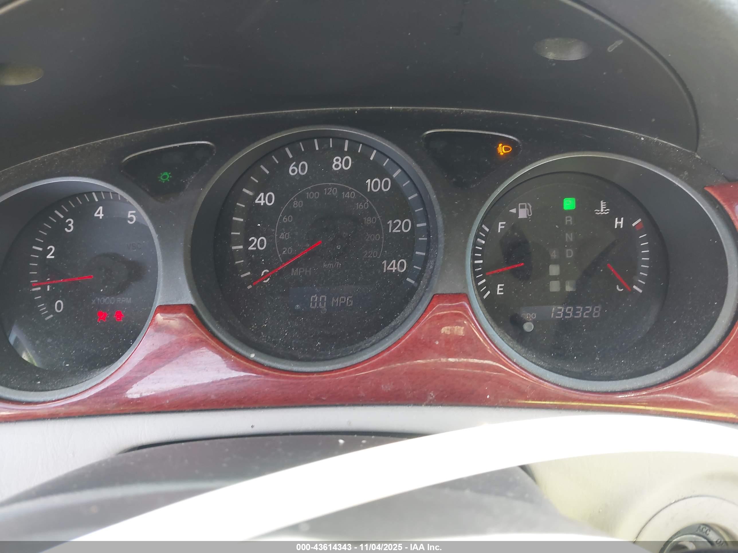 LEXUS ES image 7