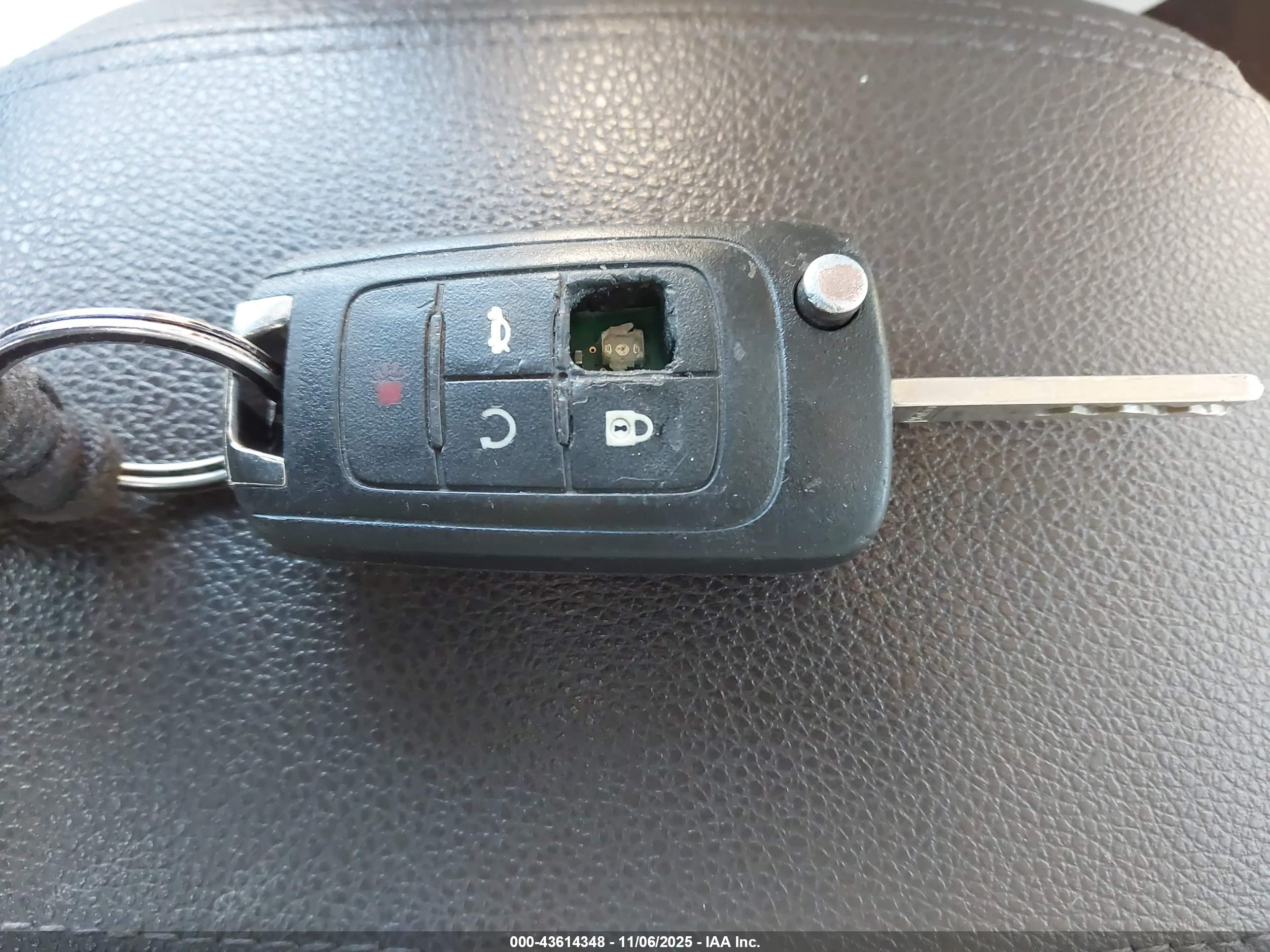 CHEVROLET CRUZE image 11