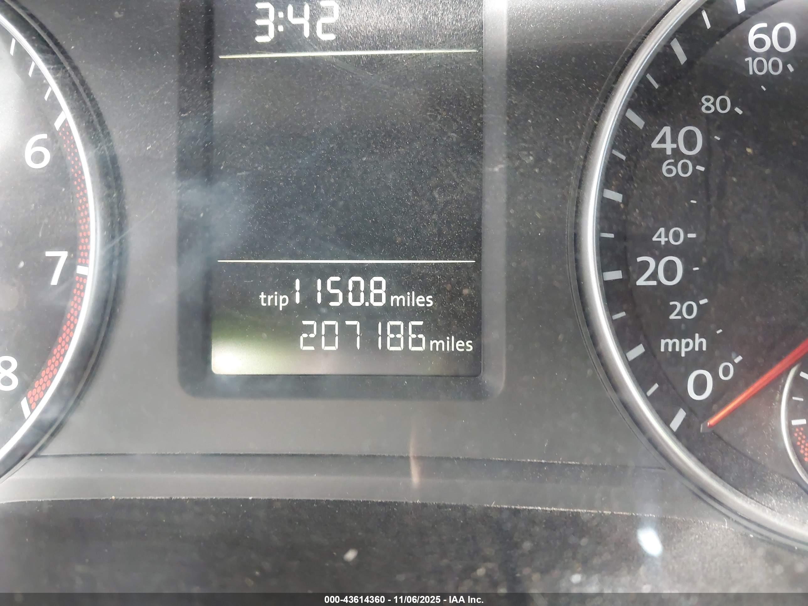 VOLKSWAGEN PASSAT image 7