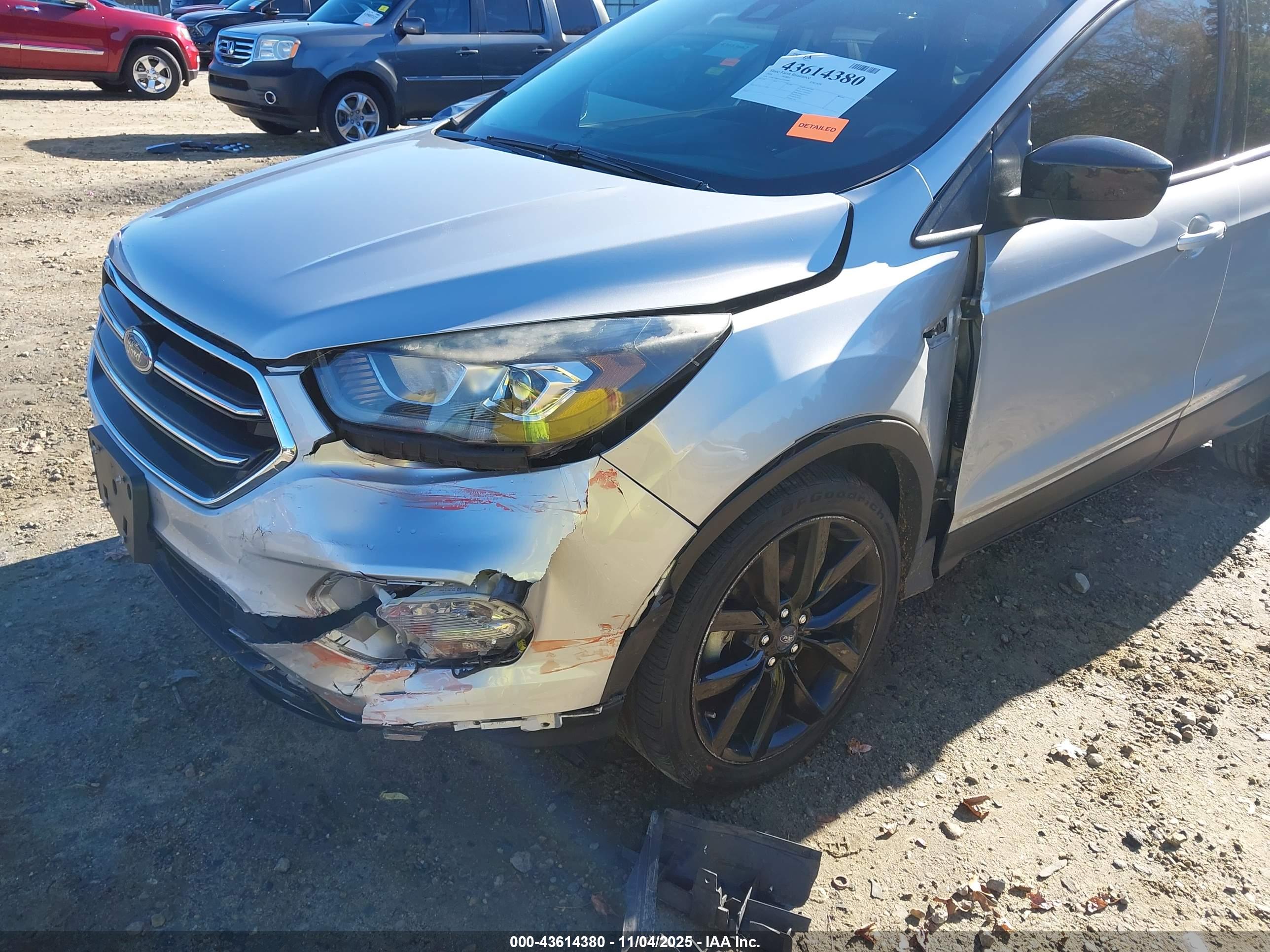 FORD ESCAPE image 6