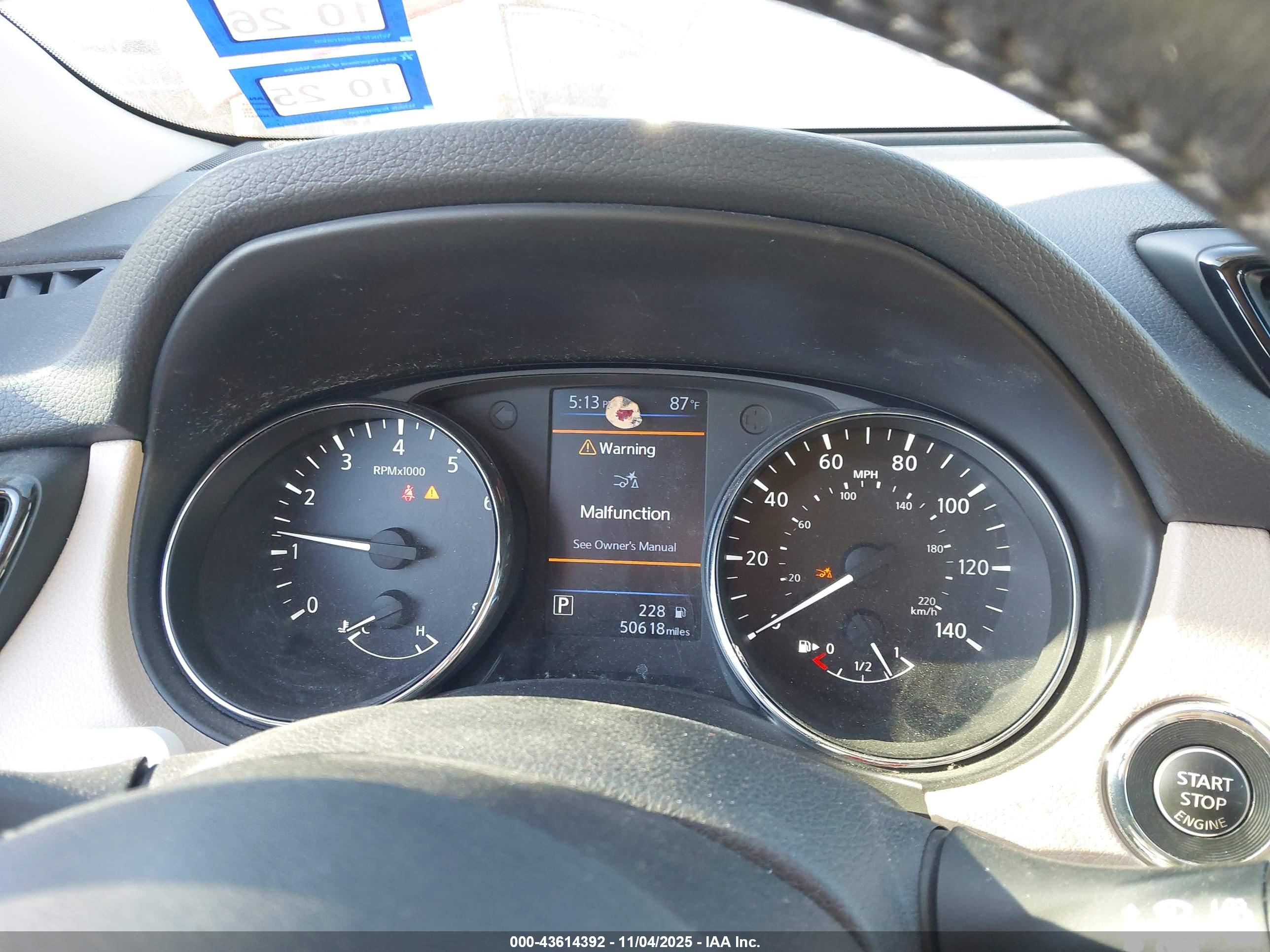 NISSAN ROGUE image 7