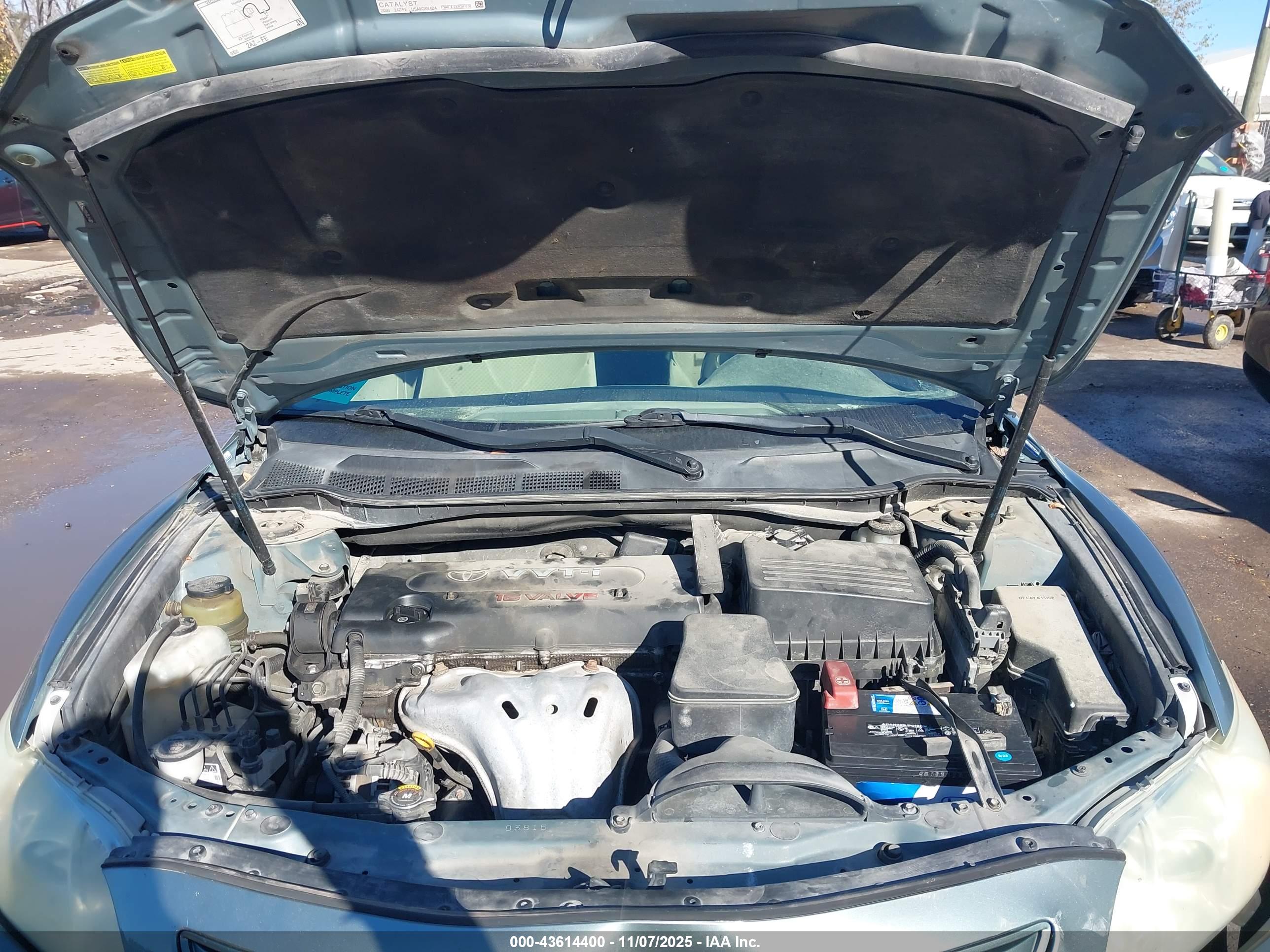 TOYOTA CAMRY image 10