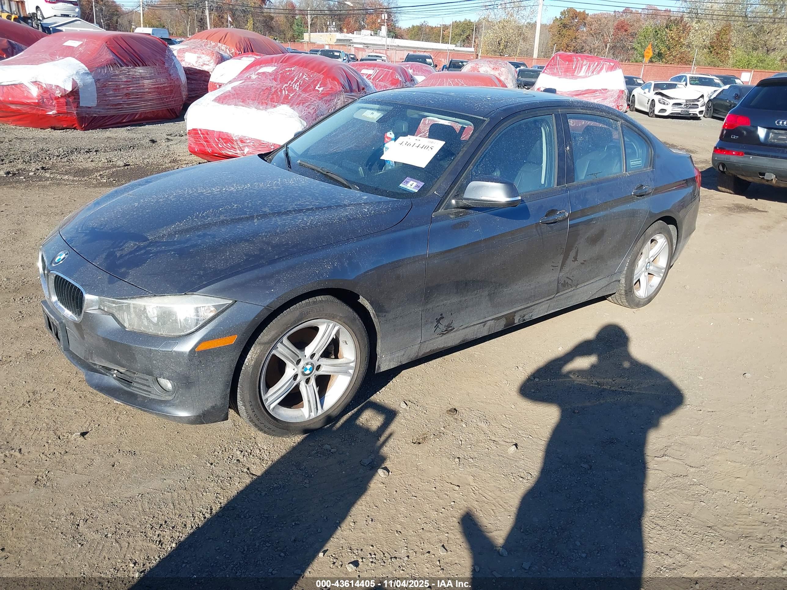BMW 328I image 2