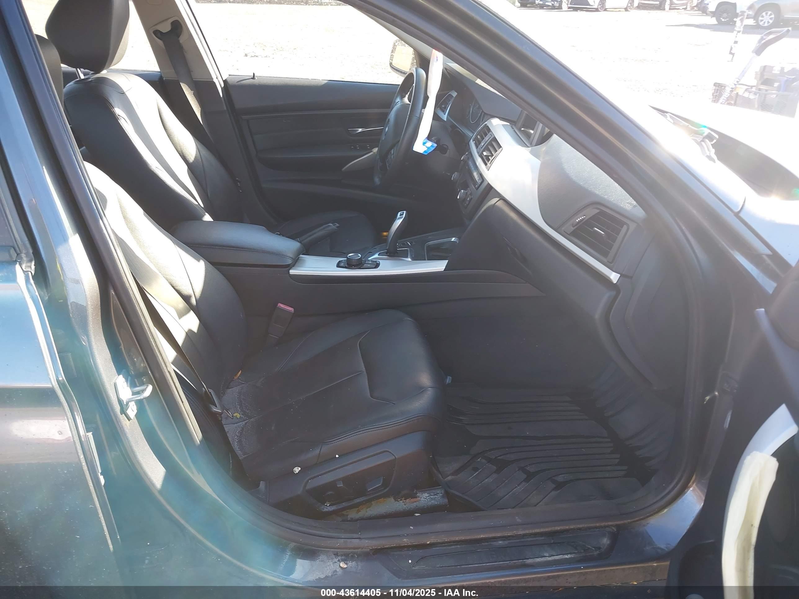 BMW 328I image 5