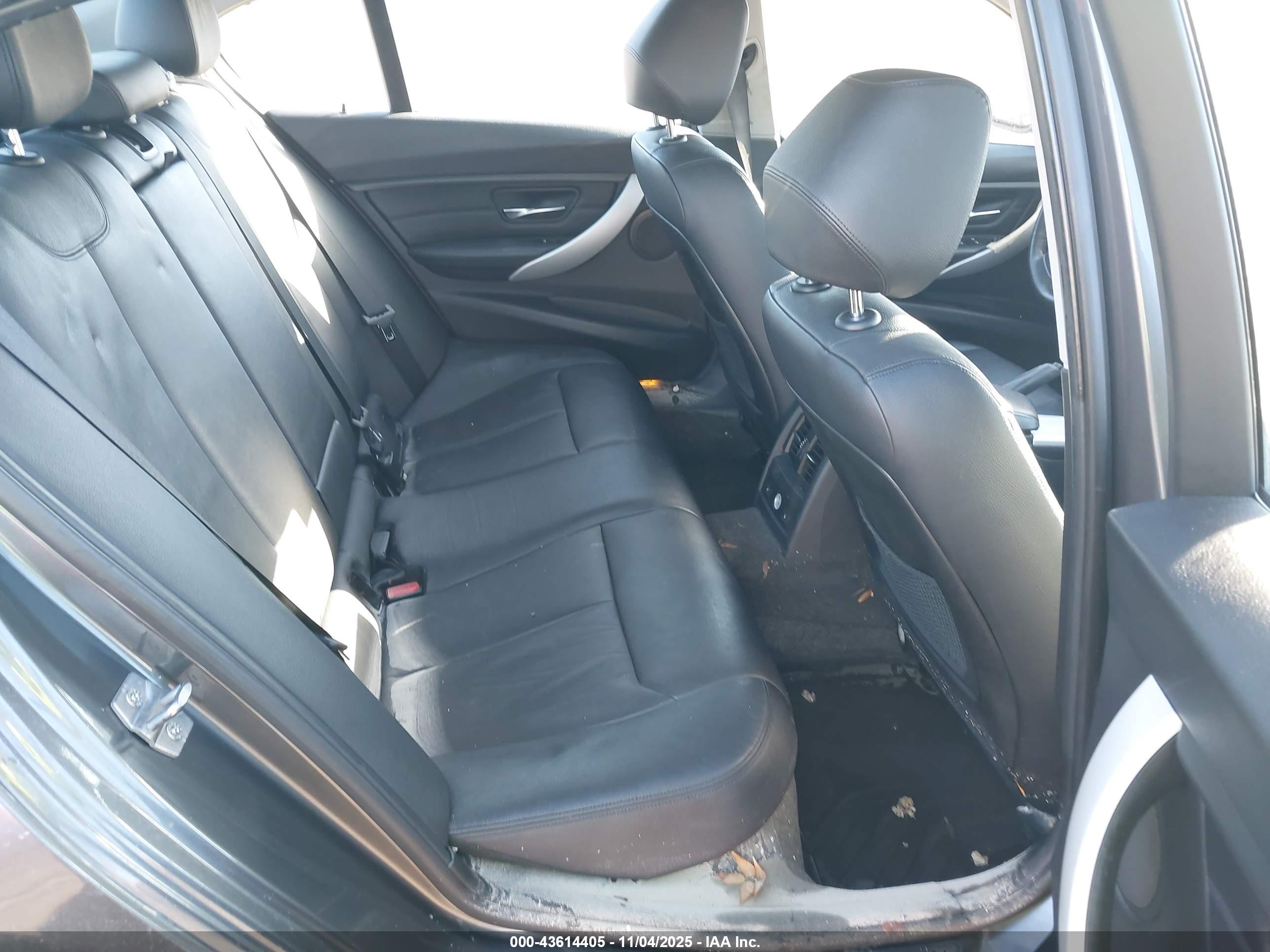 BMW 328I image 8