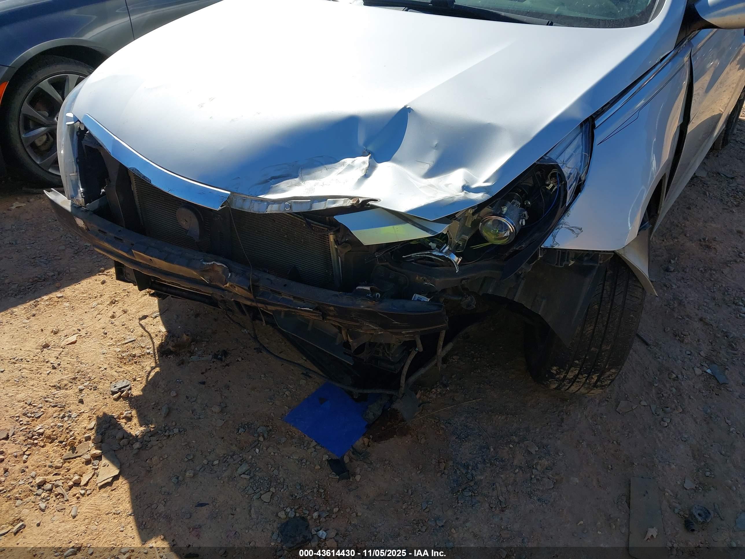 HYUNDAI SONATA image 6