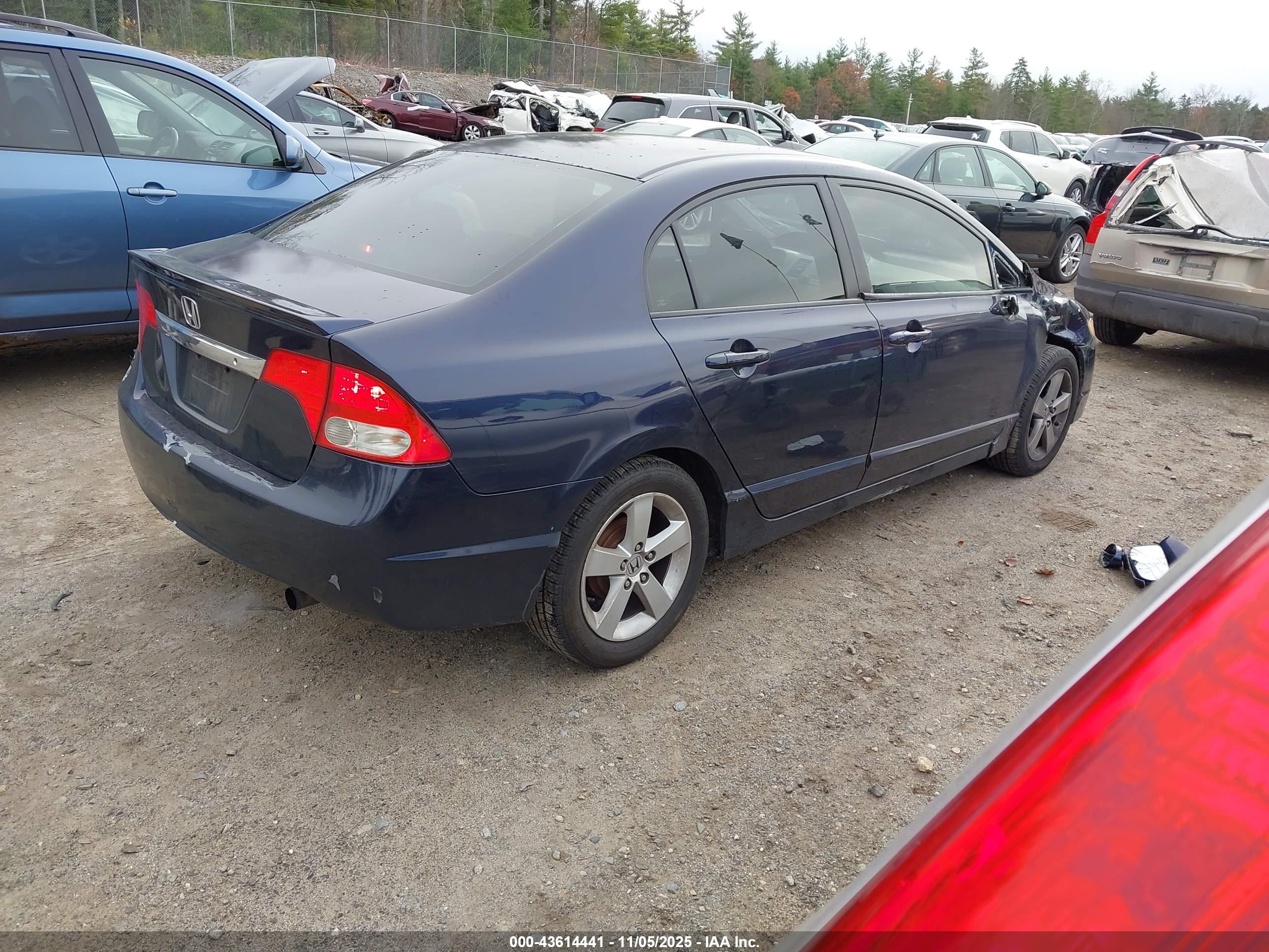 HONDA CIVIC image 4