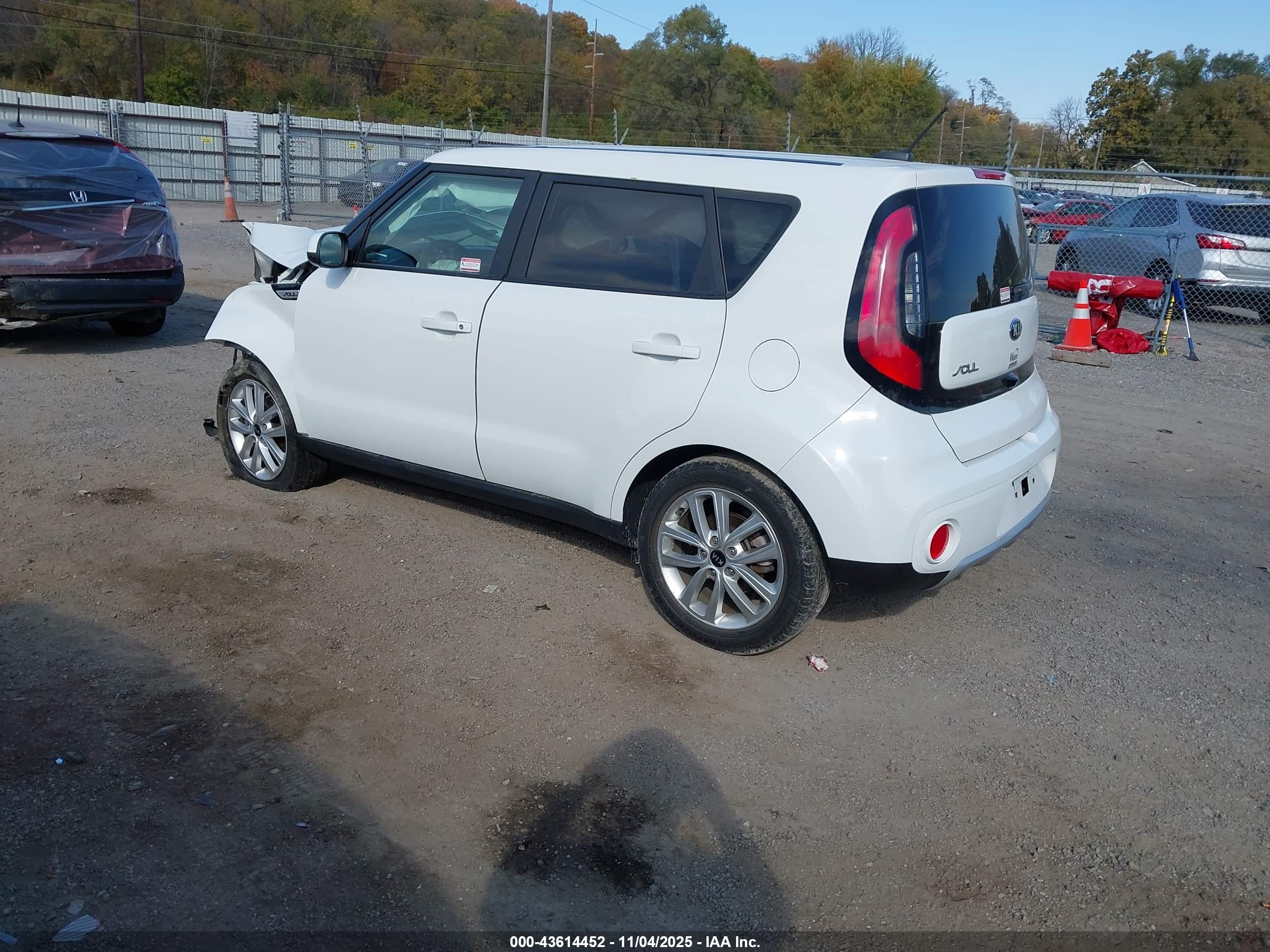 KIA SOUL image 3