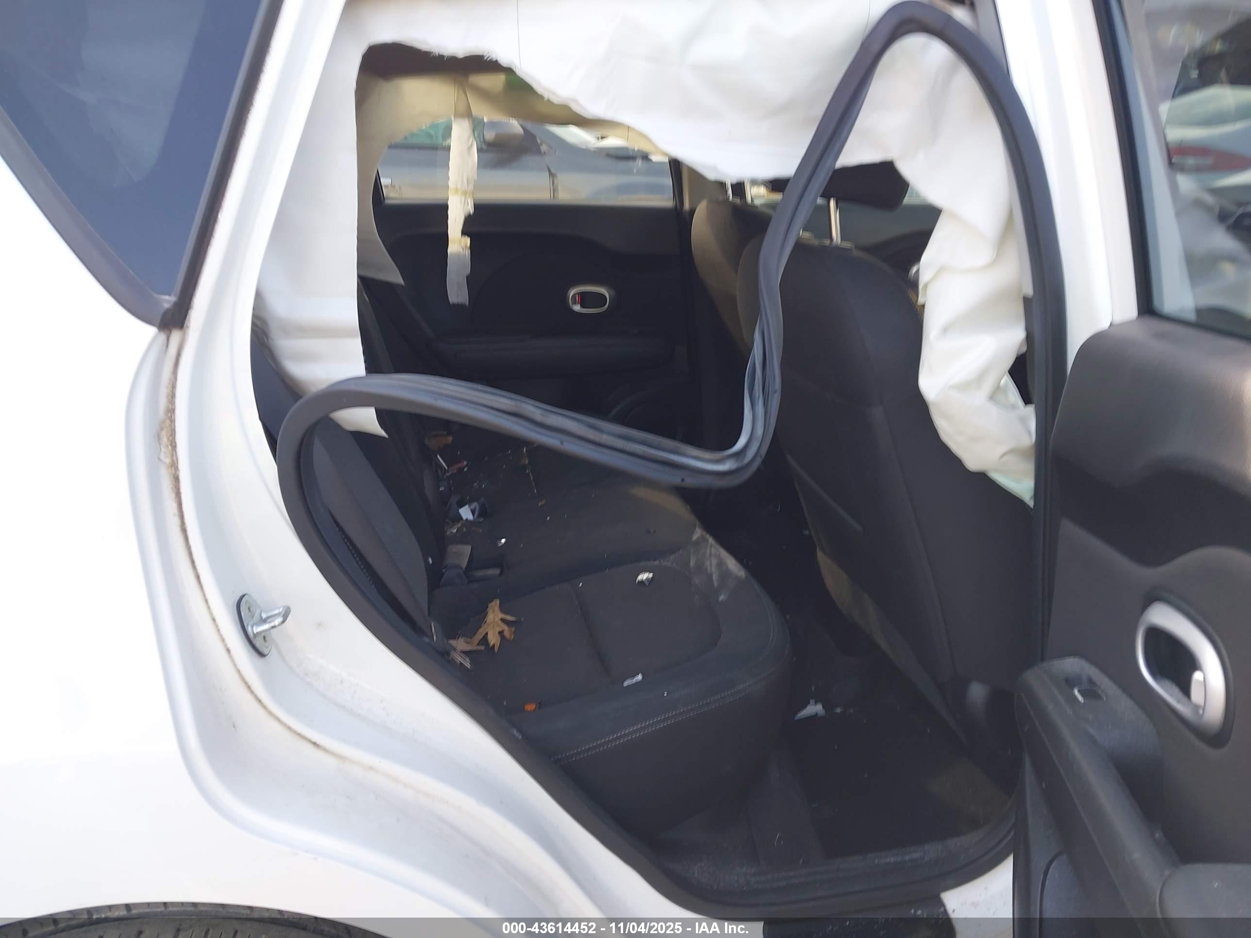 KIA SOUL image 8