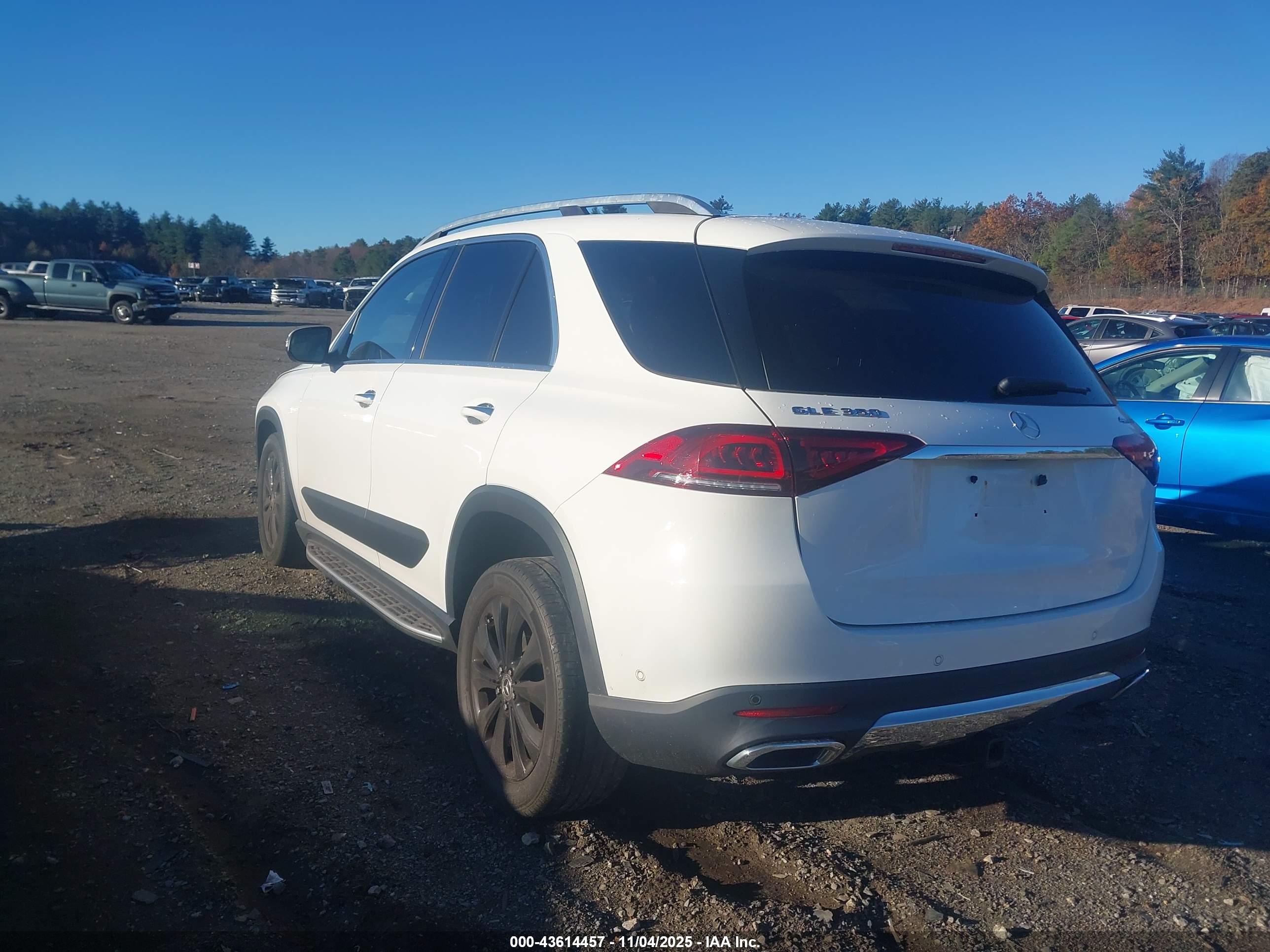 MERCEDES-BENZ GLE image 3