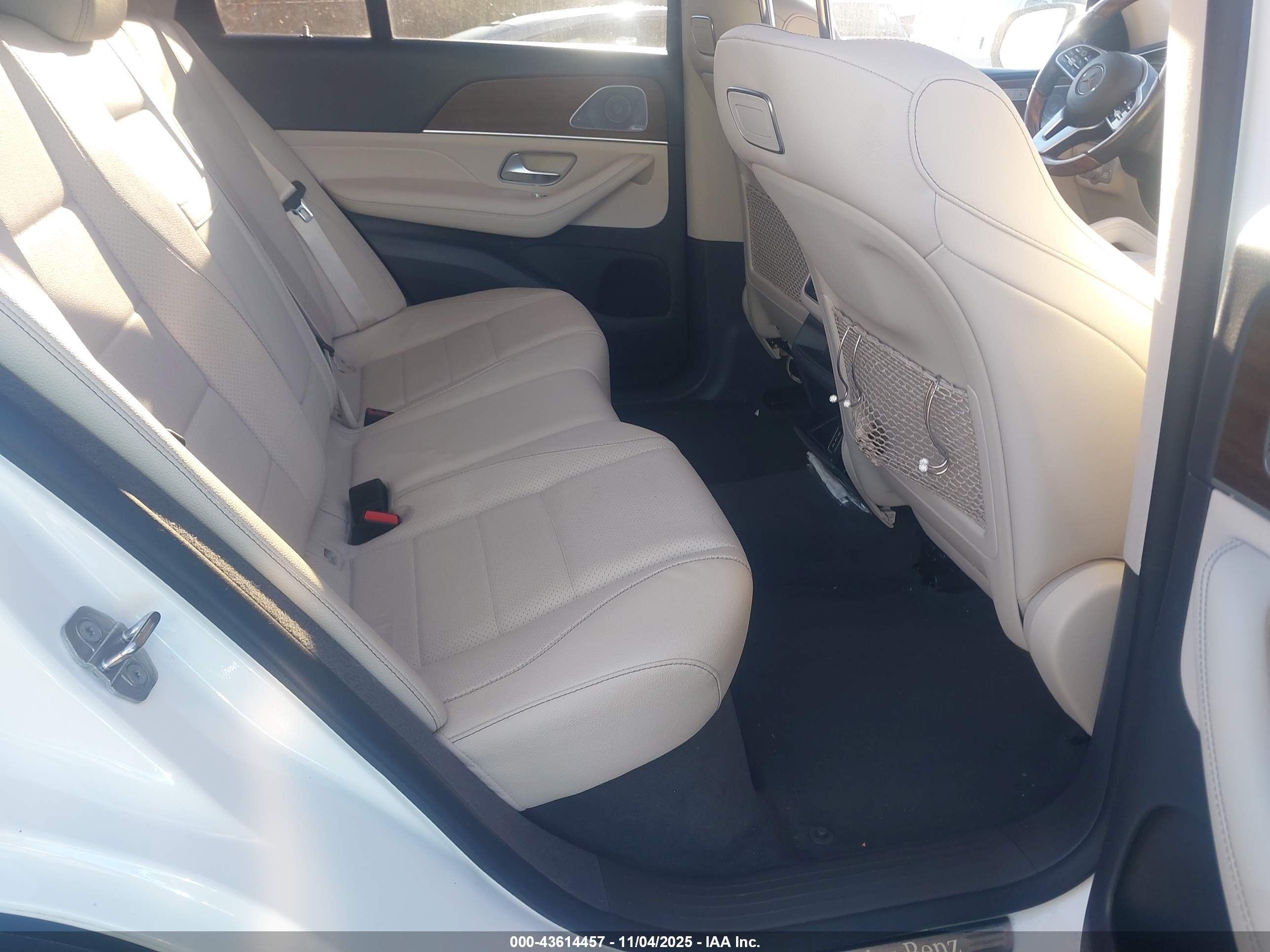 MERCEDES-BENZ GLE image 8