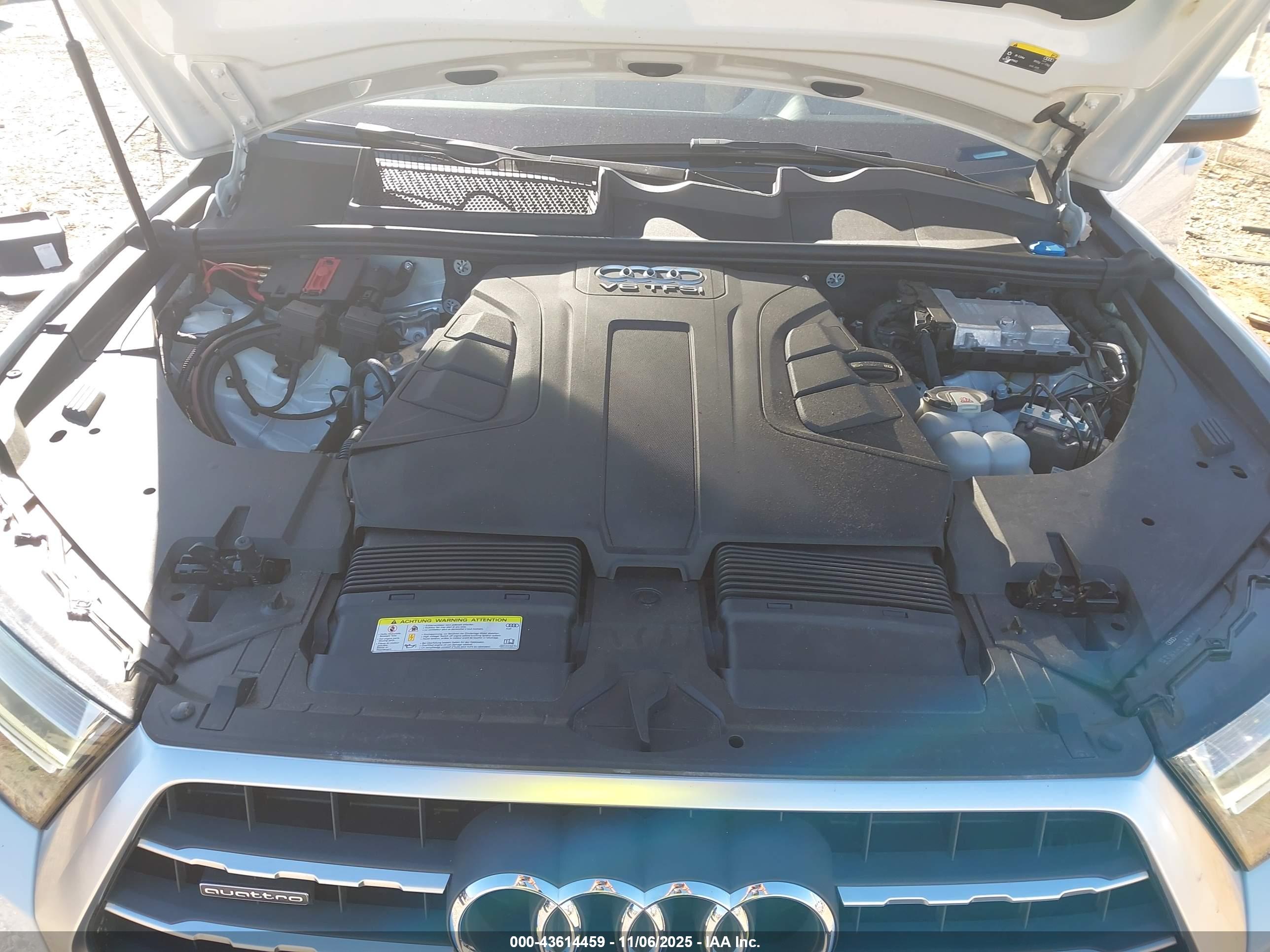 AUDI Q7 image 10