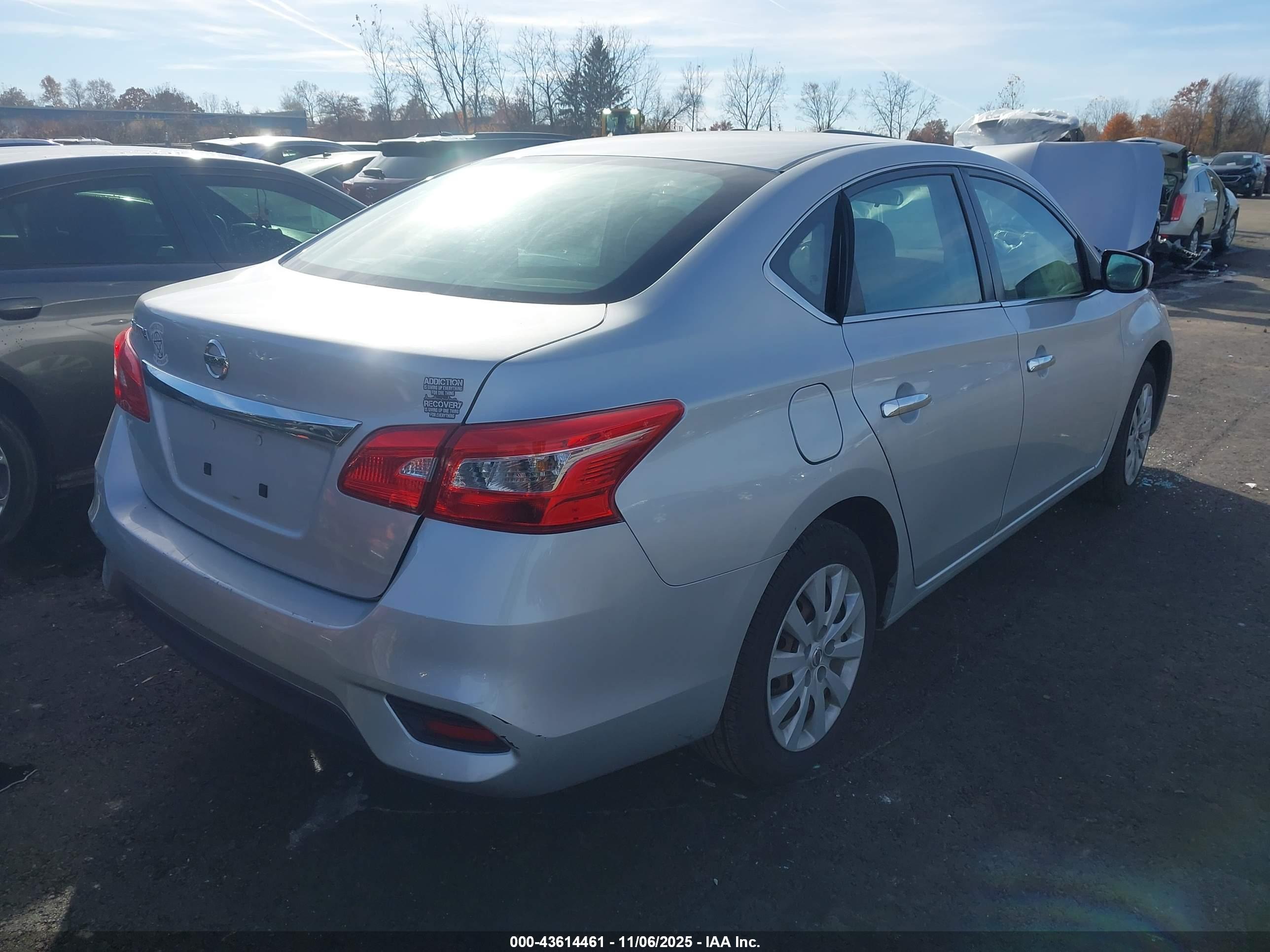 NISSAN SENTRA image 4