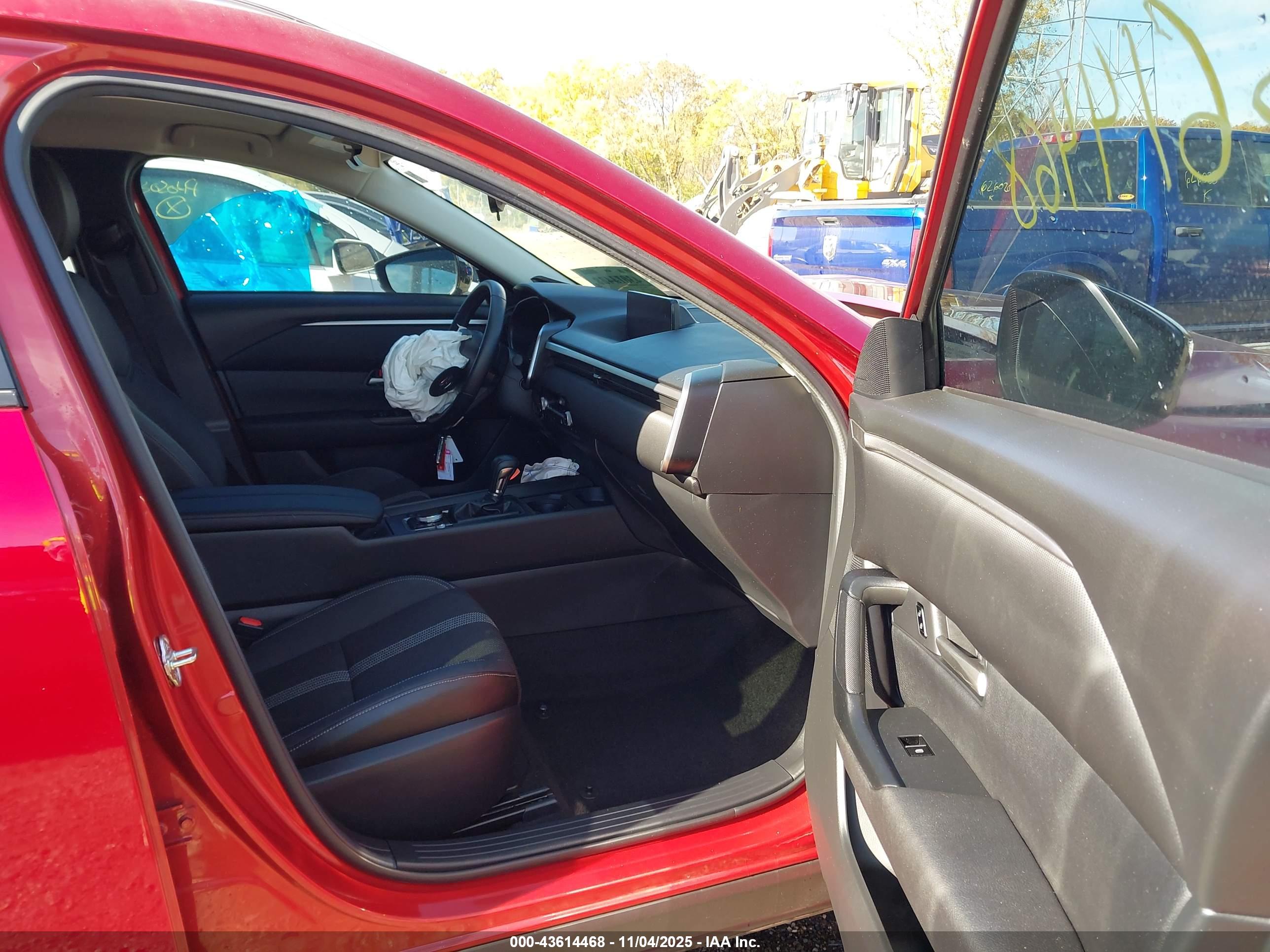 MAZDA CX-50 image 5