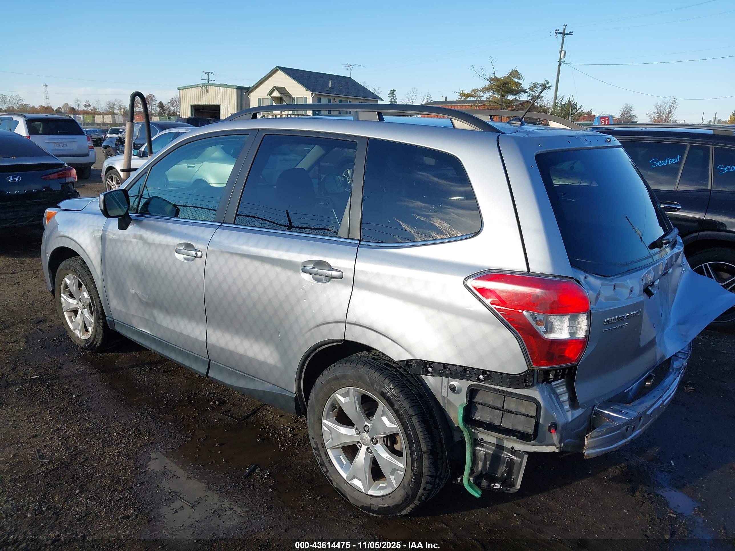 SUBARU FORESTER image 3