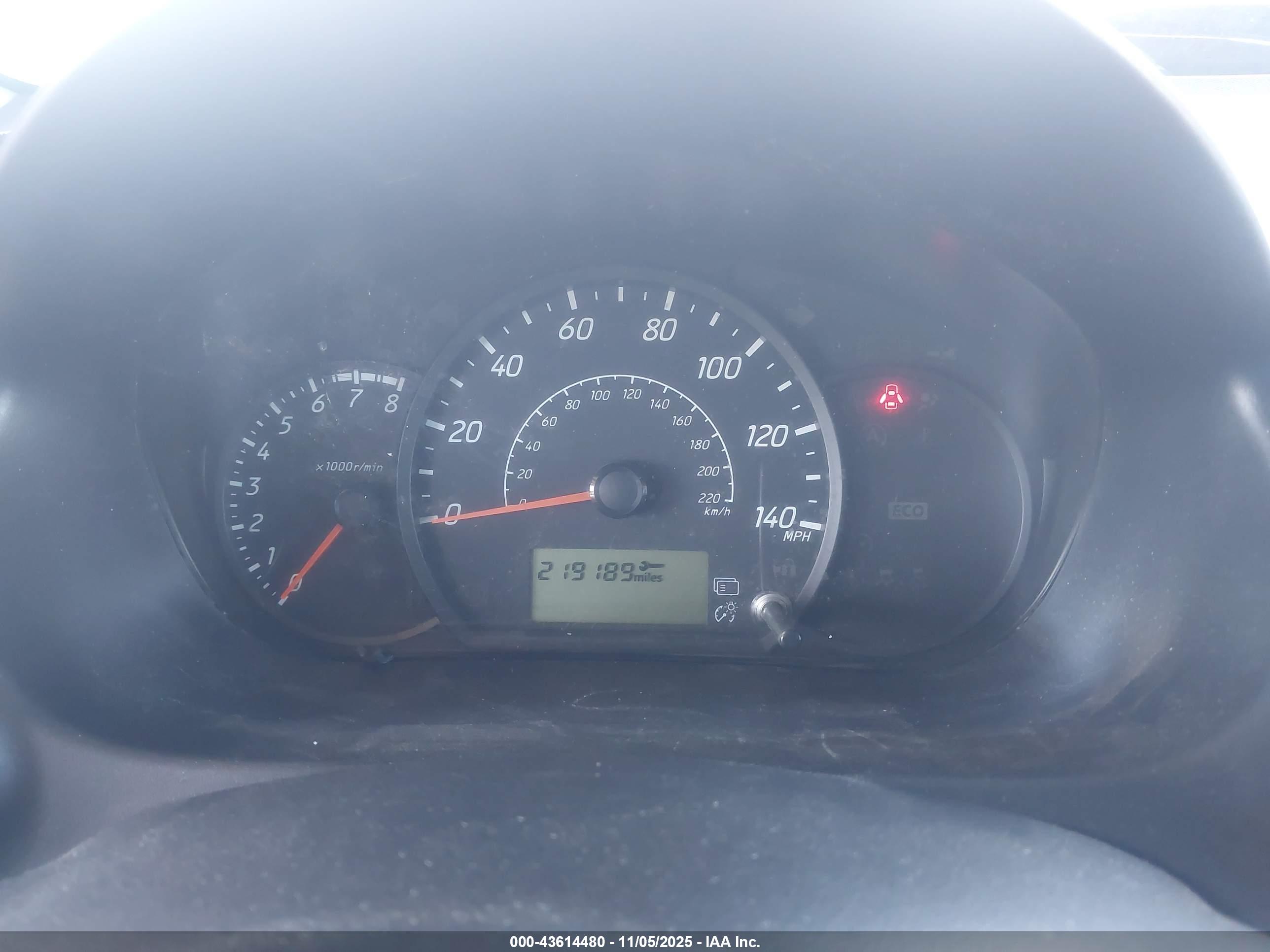 MITSUBISHI MIRAGE image 7