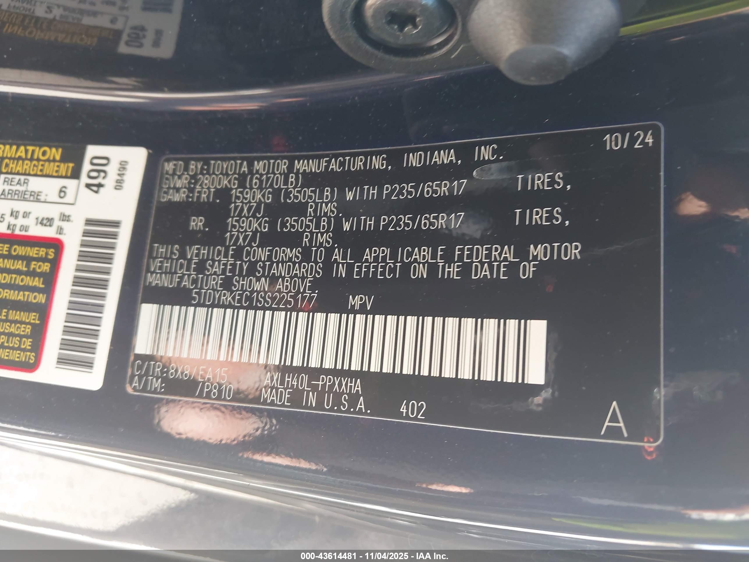 TOYOTA SIENNA image 9