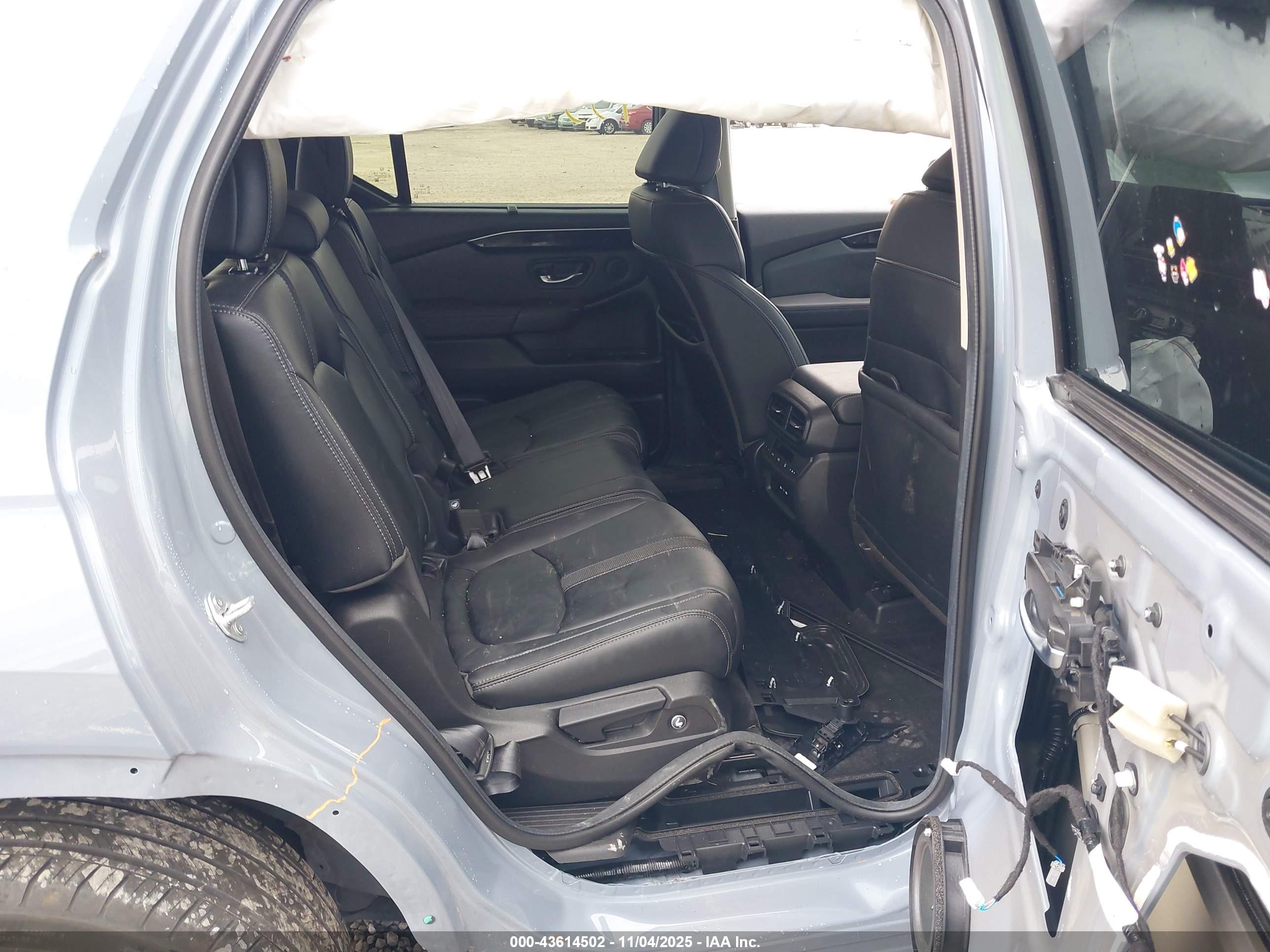 HONDA PILOT image 8