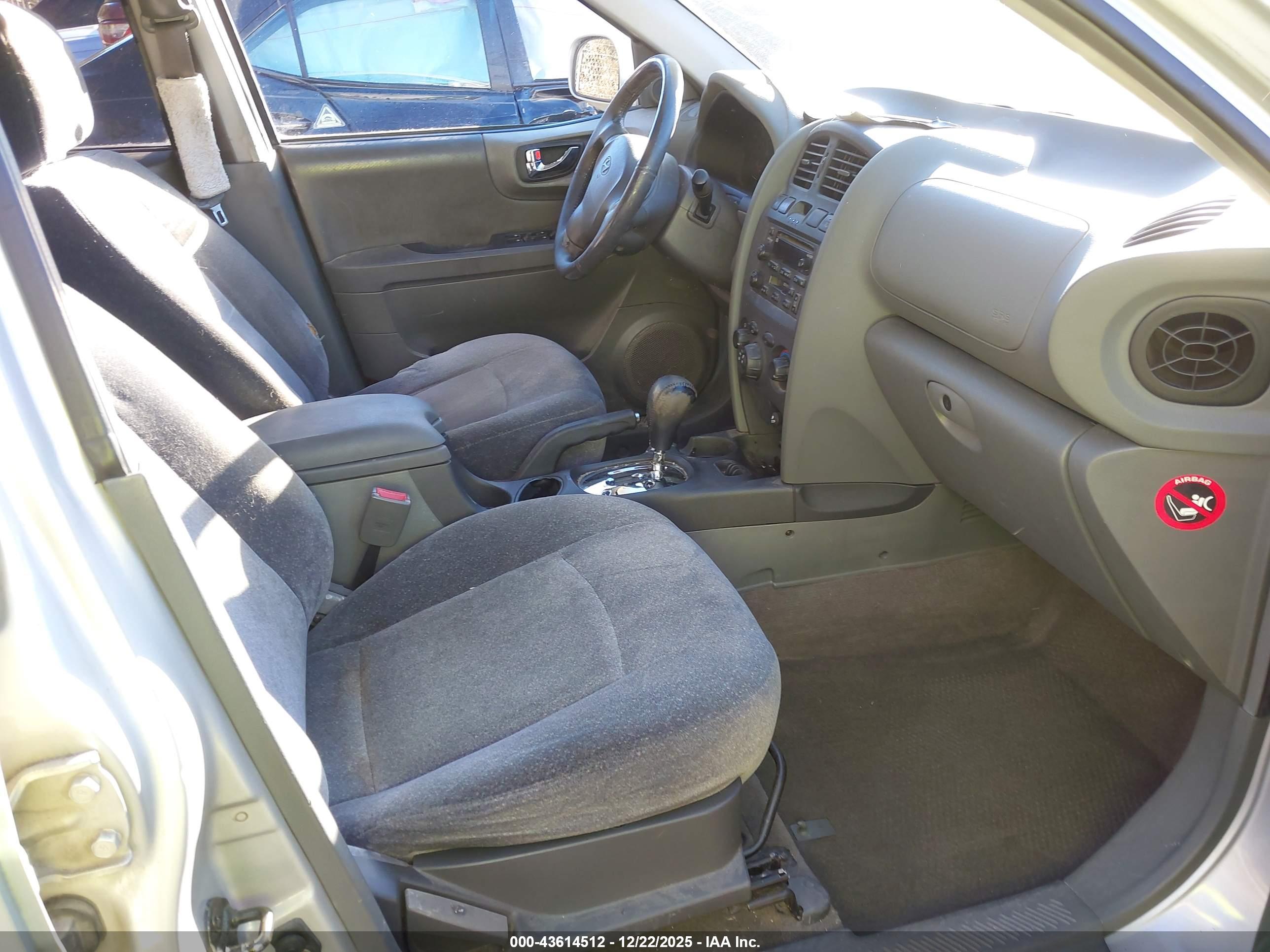 HYUNDAI SANTA image 5