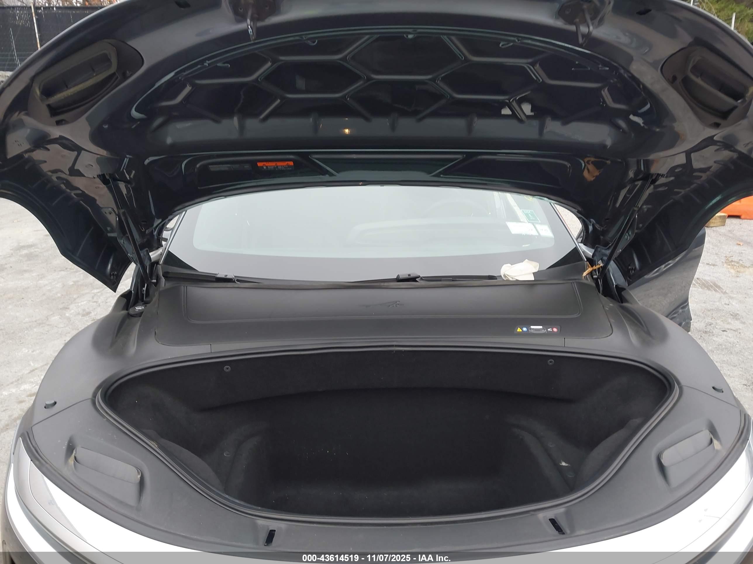 LUCID AIR image 10