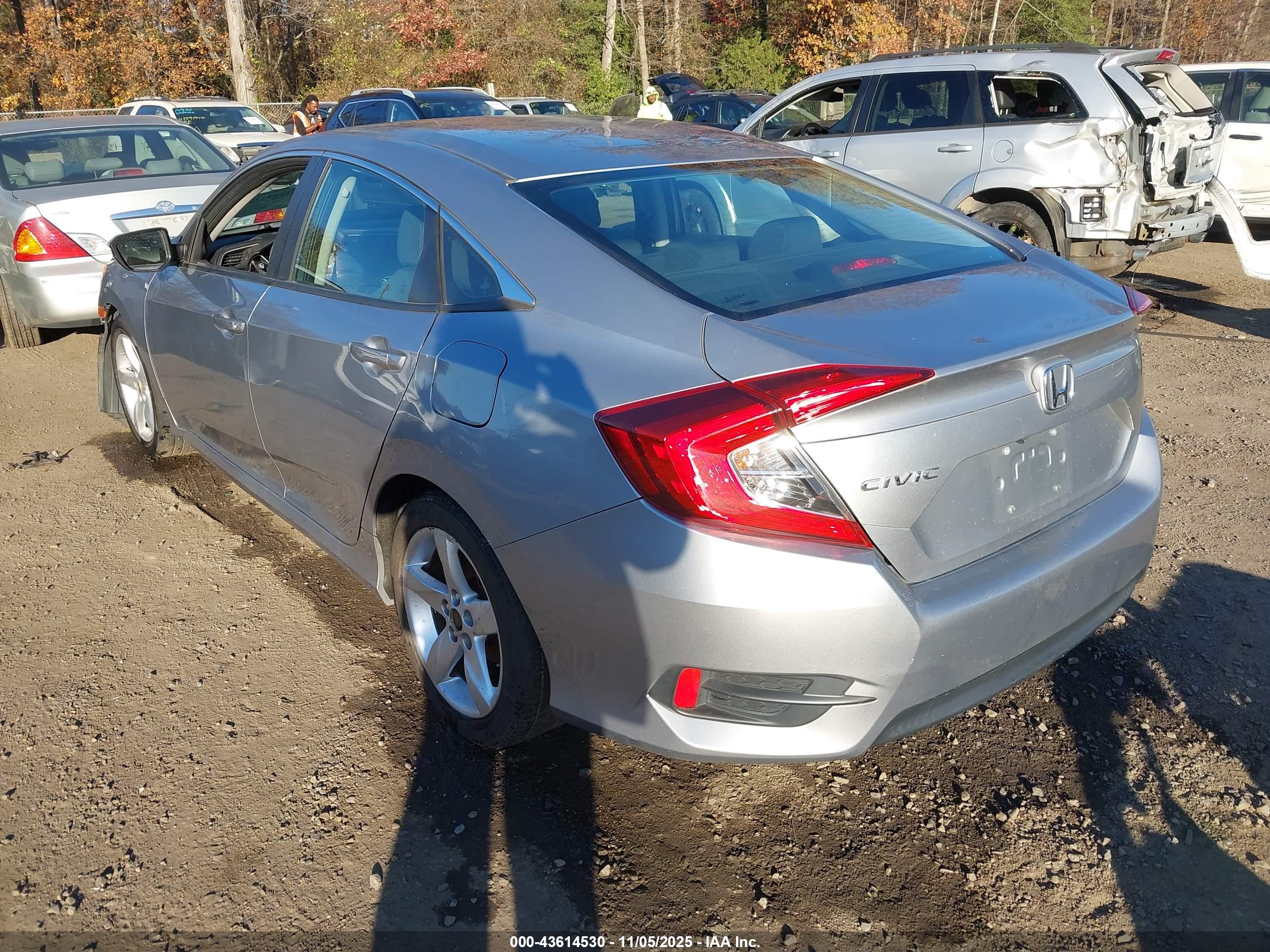 HONDA CIVIC image 3
