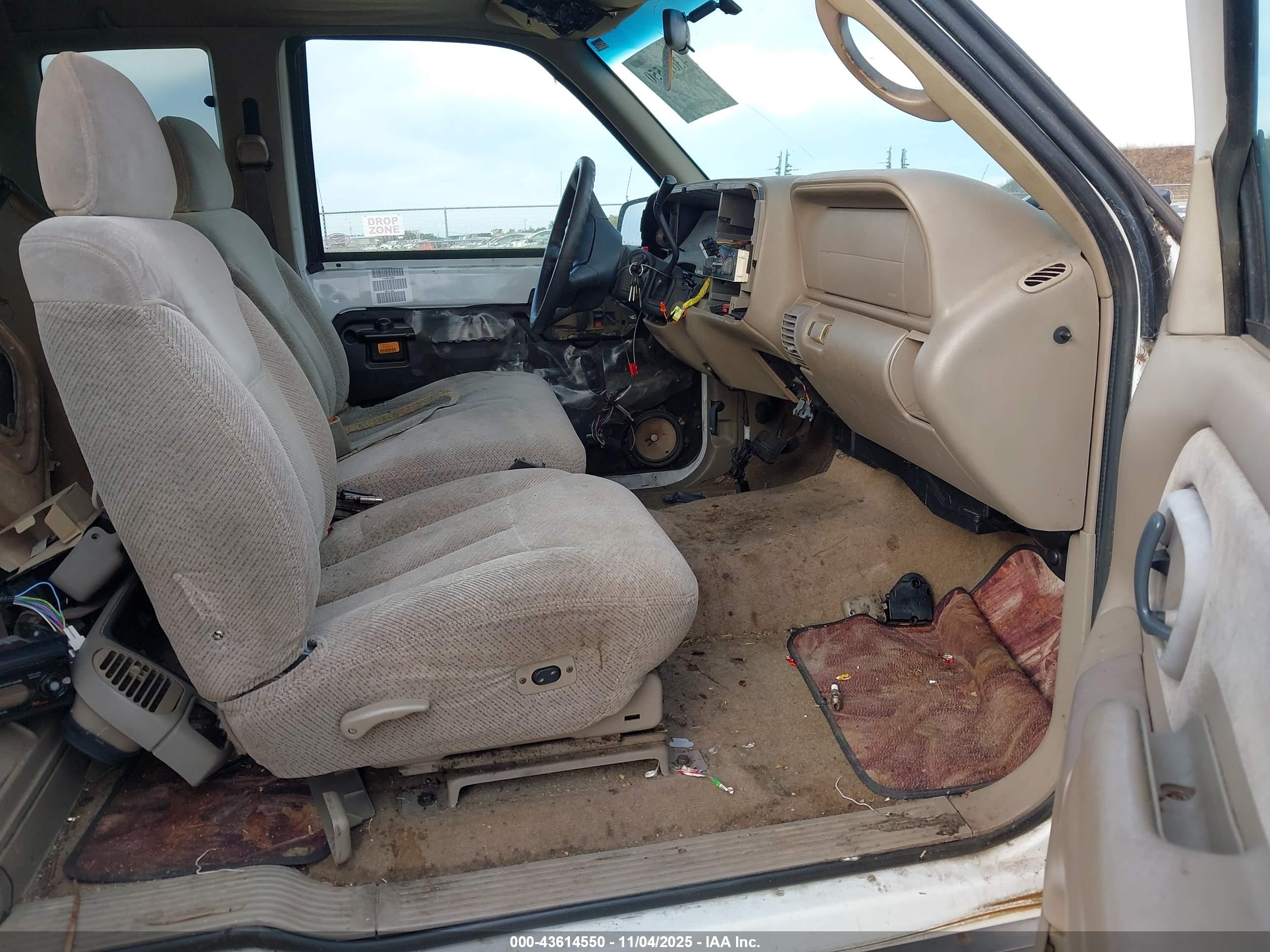 CHEVROLET C1500 image 5