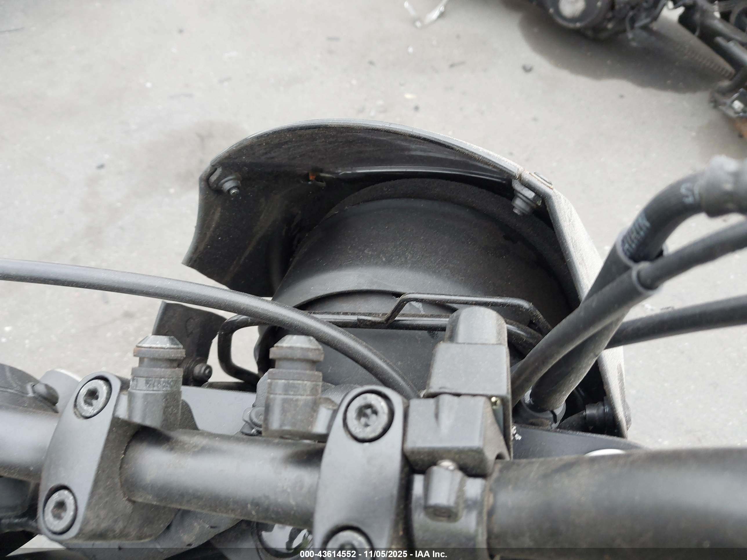 HONDA CMX500 image 7
