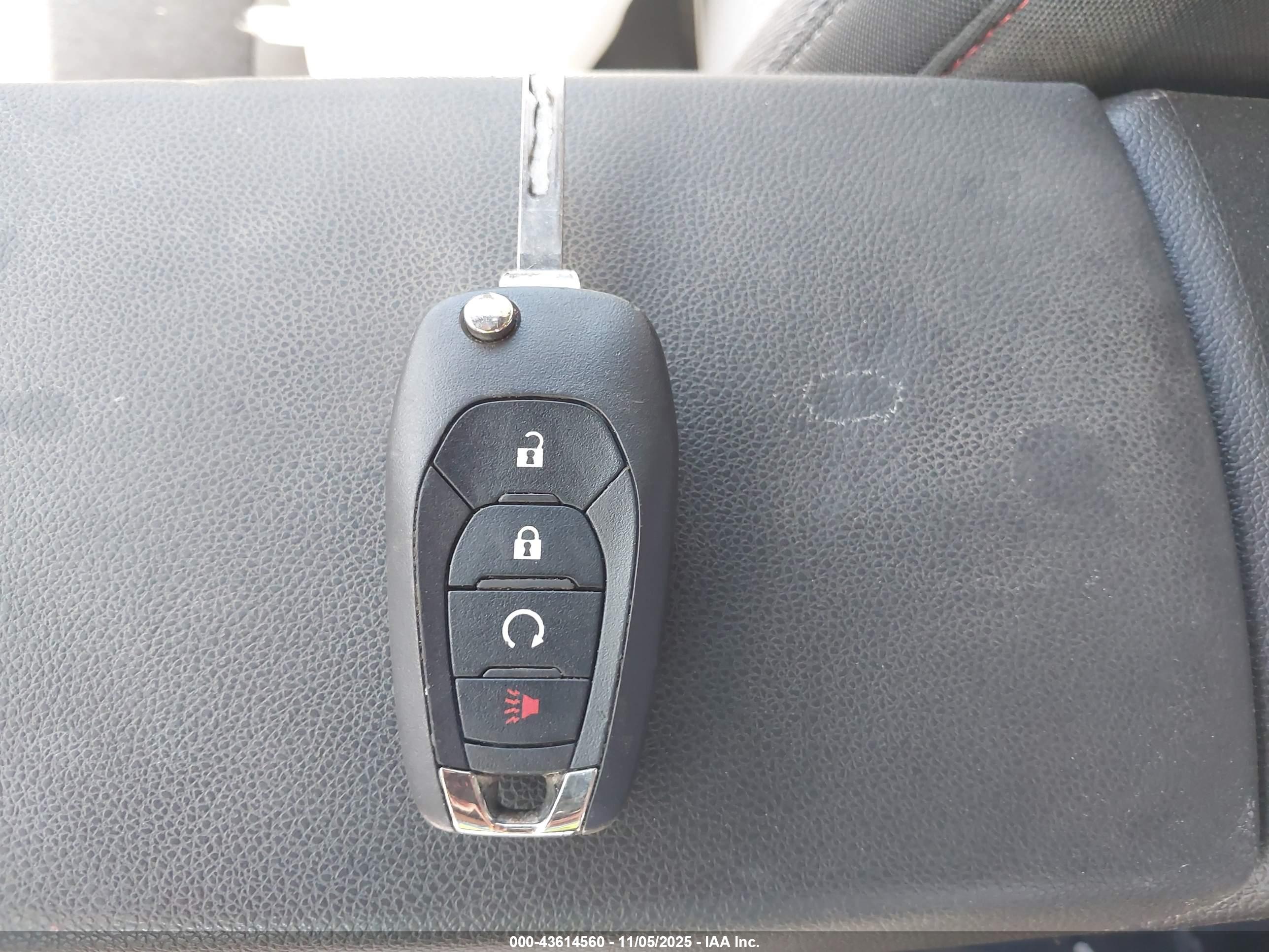CHEVROLET TRAX image 11