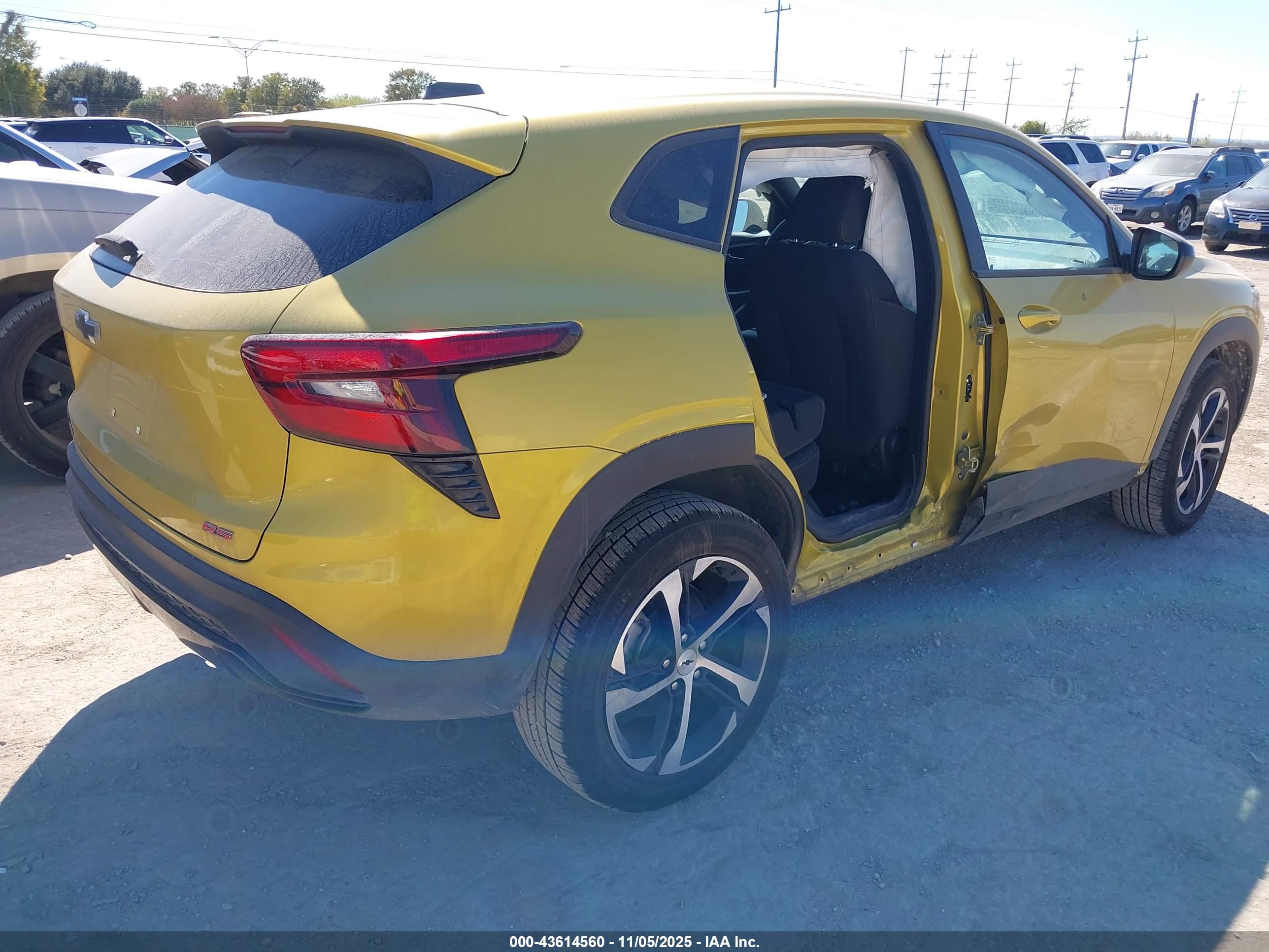 CHEVROLET TRAX image 4