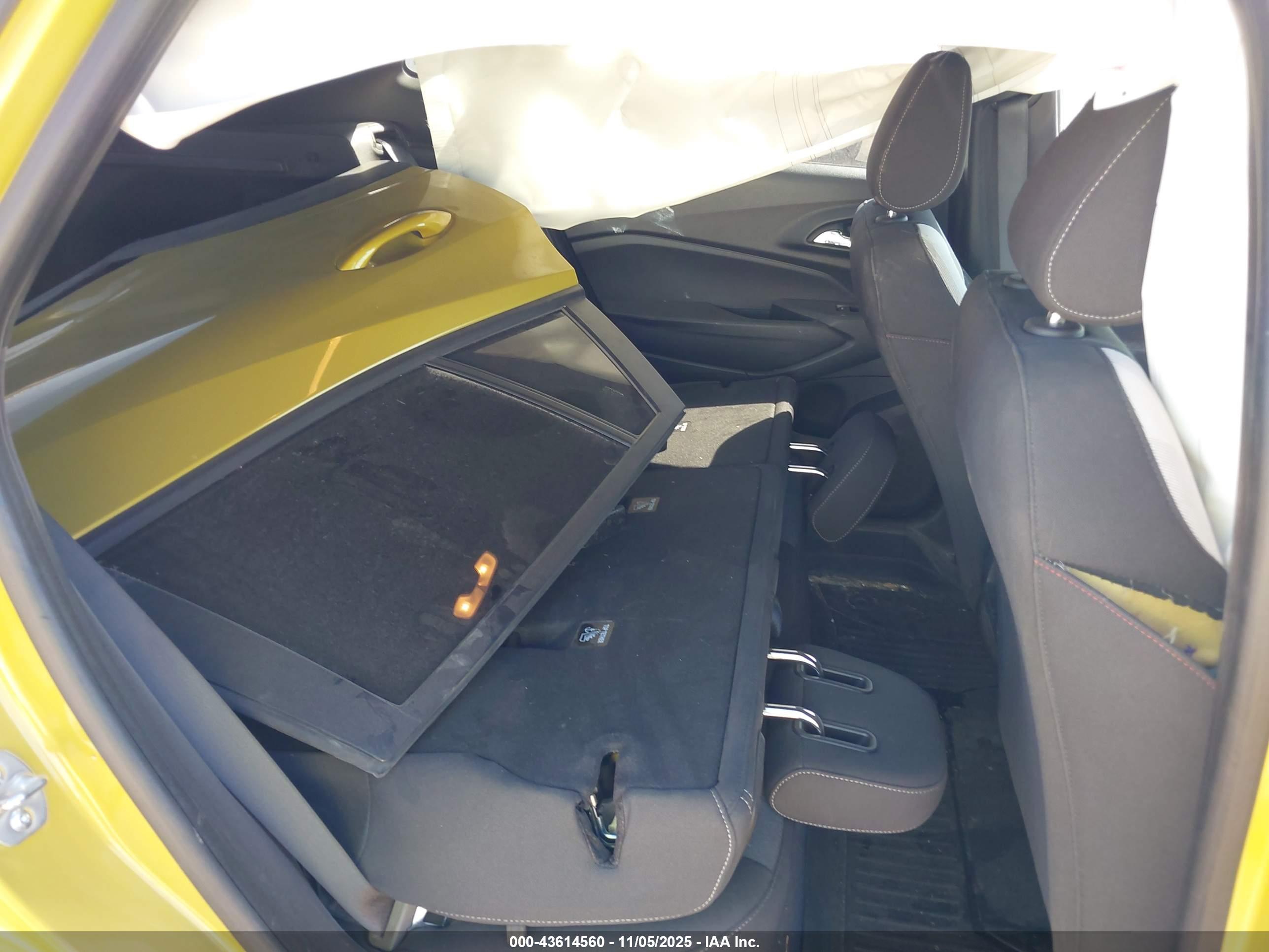 CHEVROLET TRAX image 8
