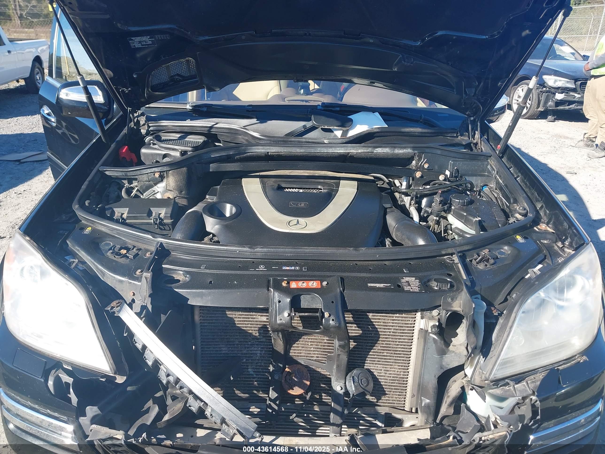 MERCEDES-BENZ GL image 10