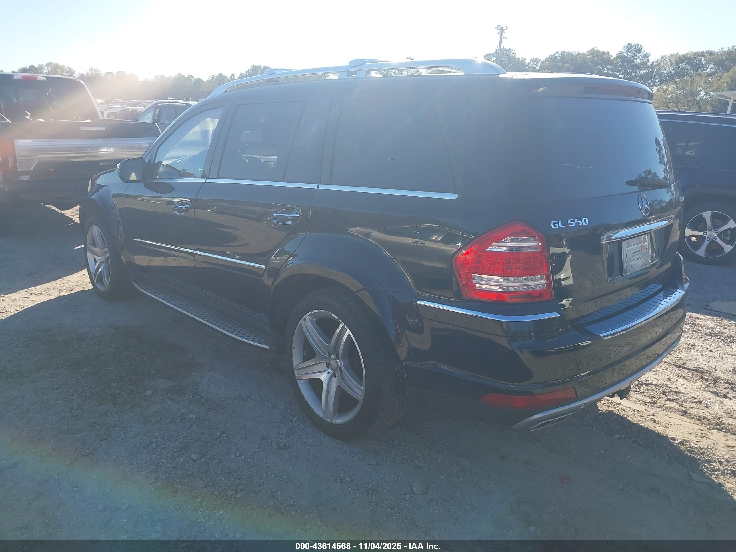 MERCEDES-BENZ GL image 3