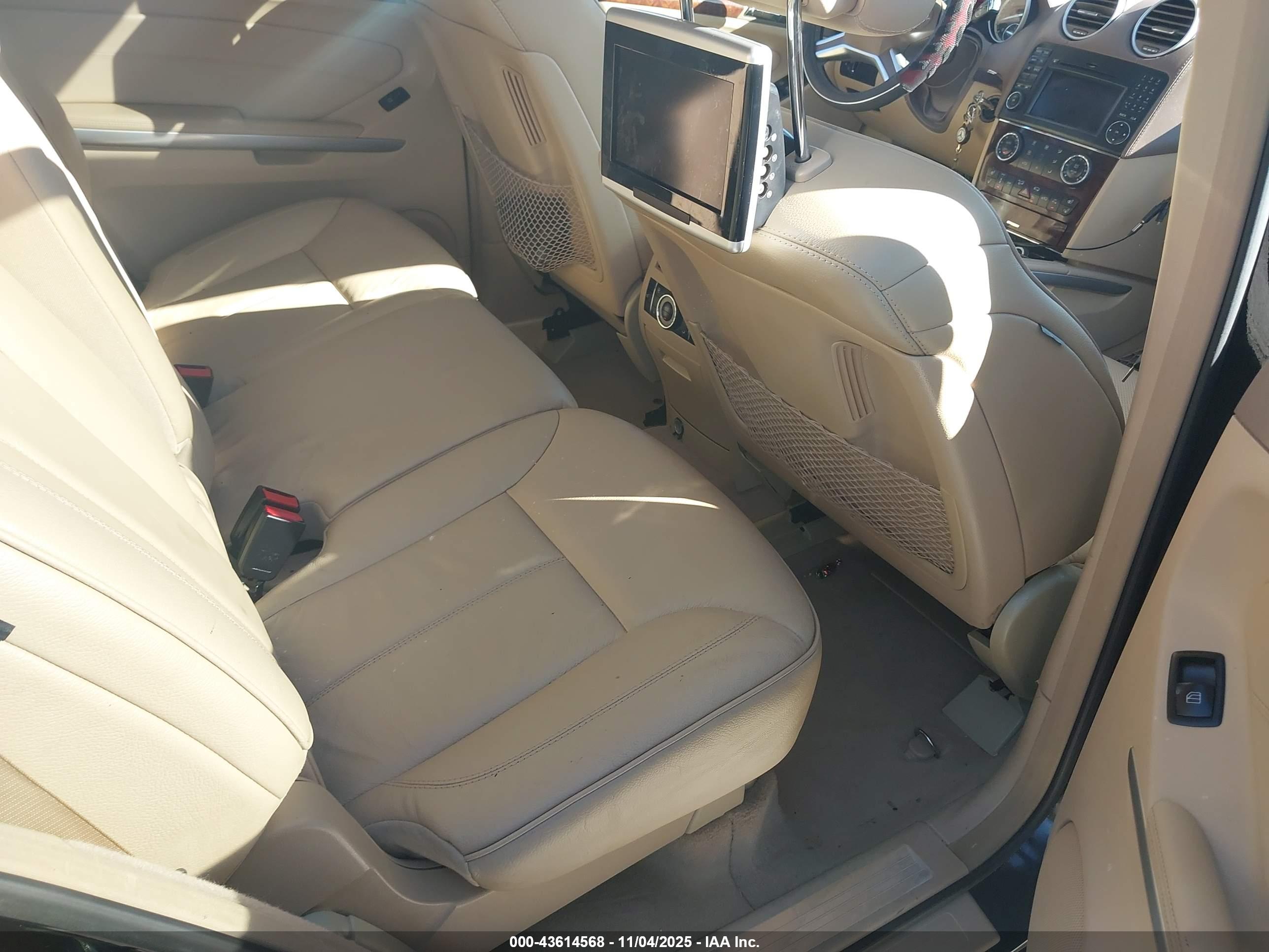 MERCEDES-BENZ GL image 8