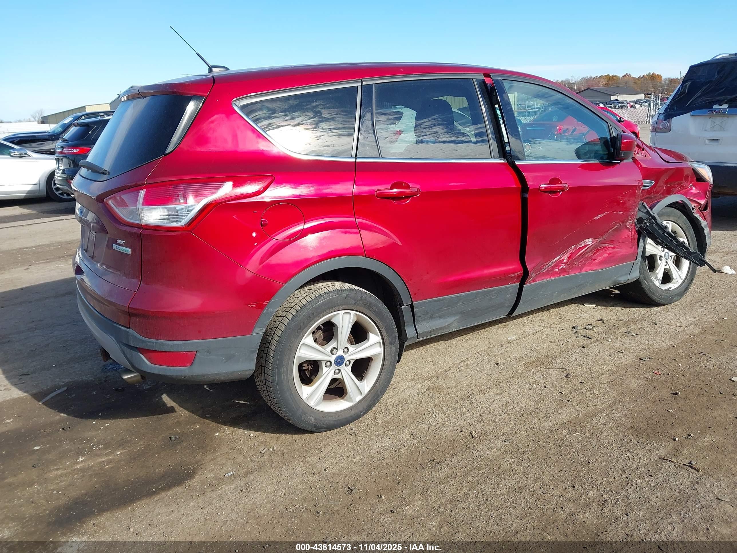 FORD ESCAPE image 4